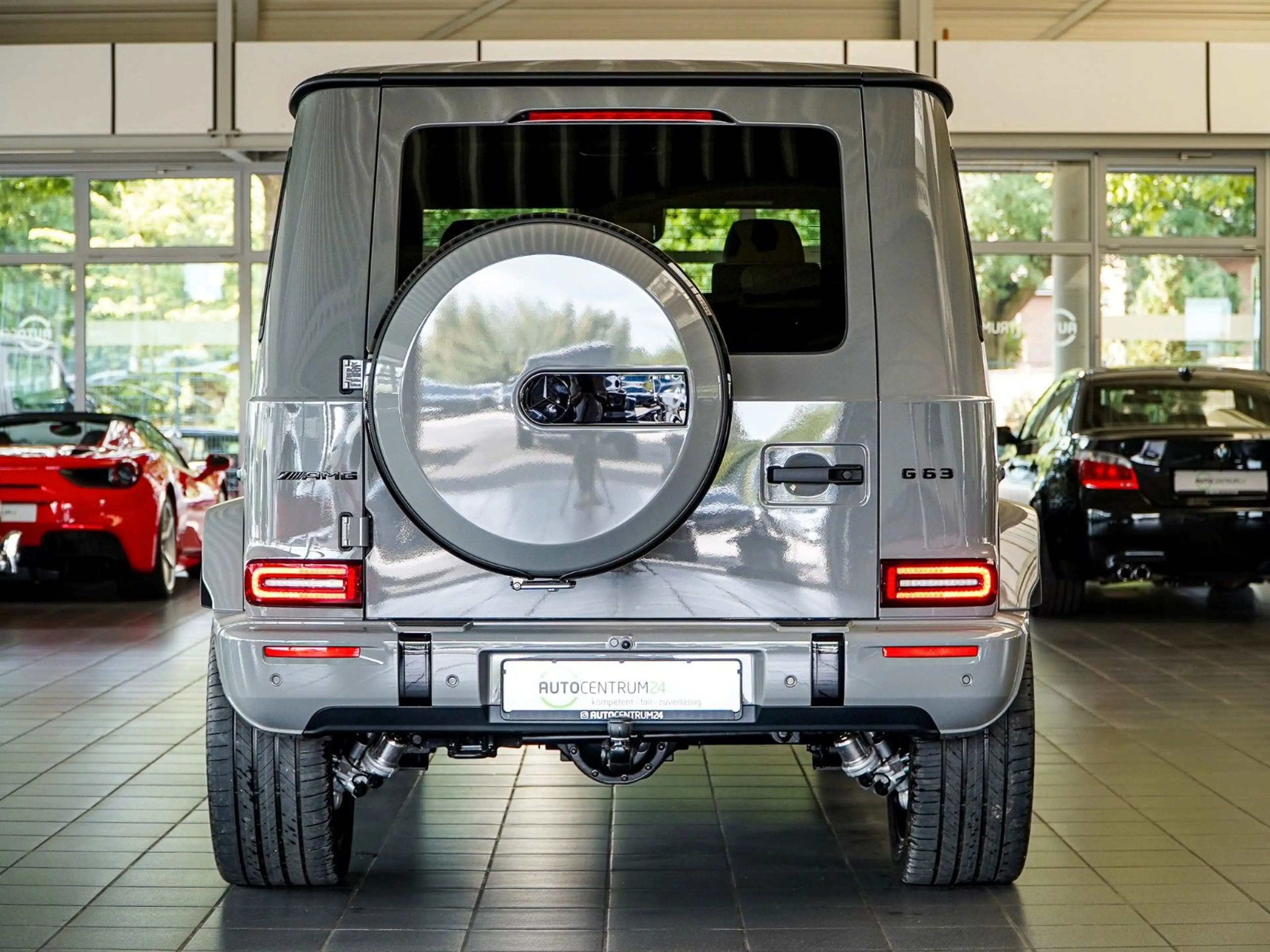 Mercedes-Benz G 63 AMG Manufaktur Technik Winter Entertainment — photo 8