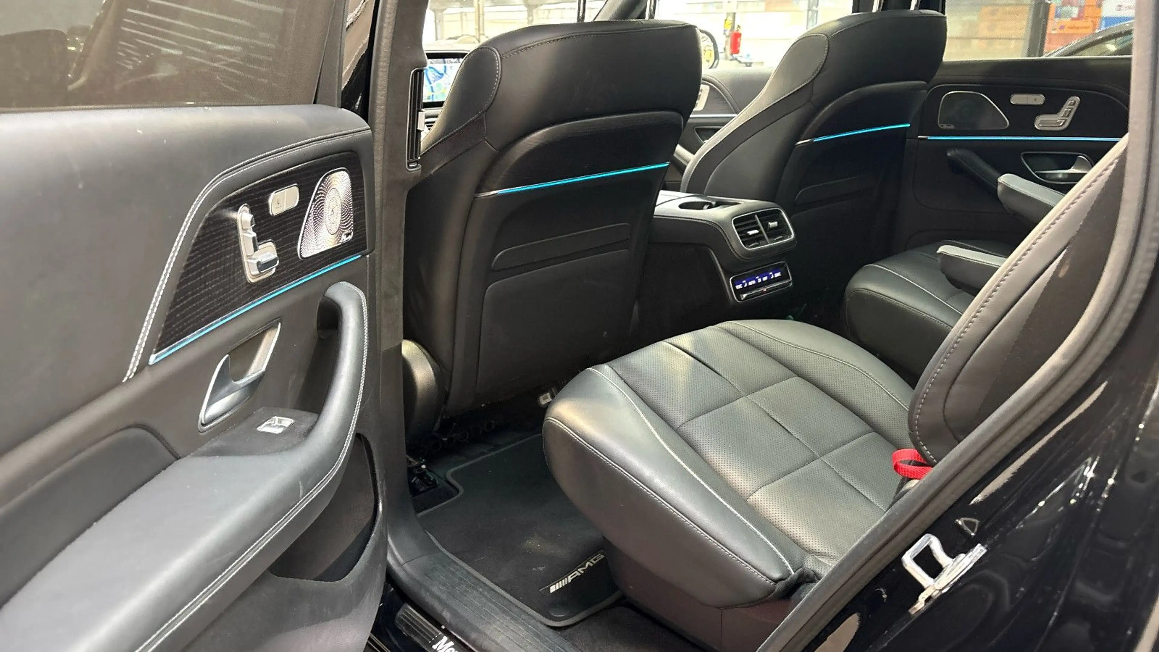 Mercedes-Benz GLS 580 4Matic | AMG Line - Pano - 6-Sitzer! — photo 8