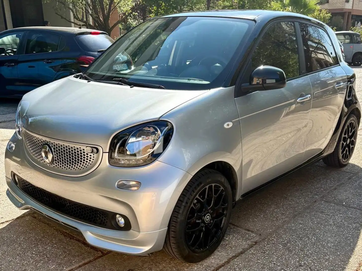 smart forFour Forfour II 2015 0.9 t Passion 90cv twinamic my18 Argento - 2