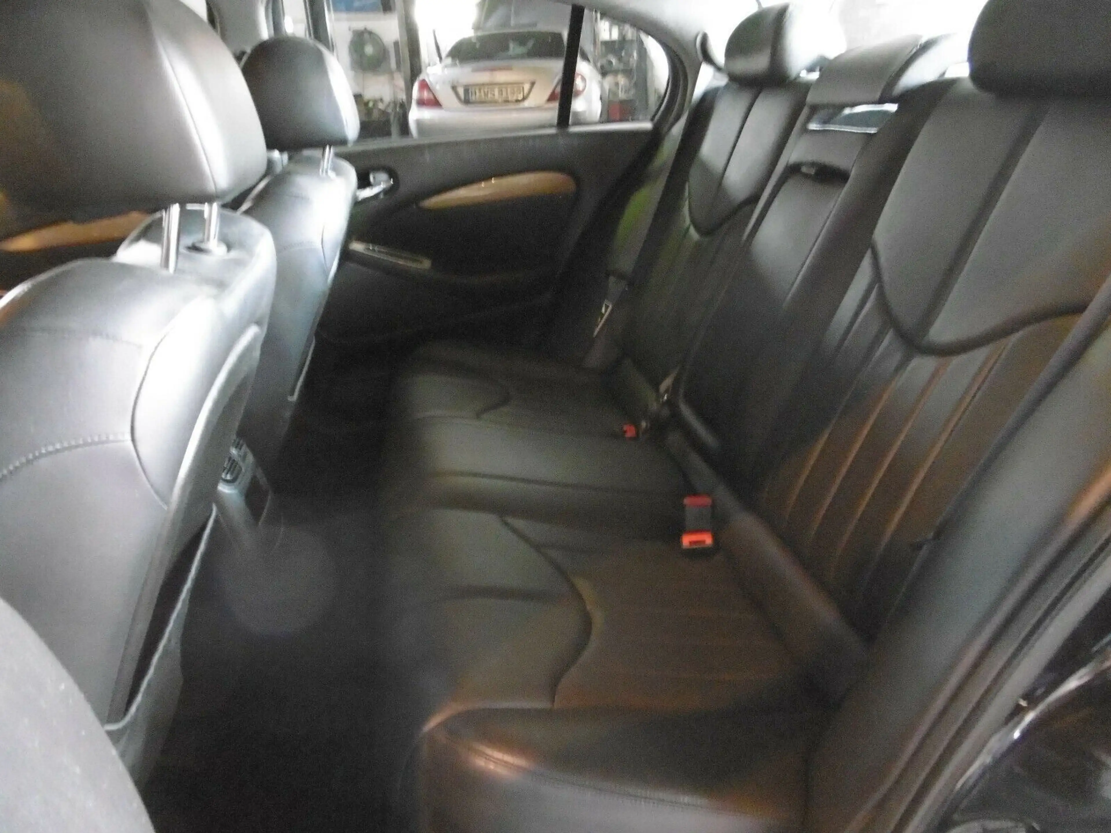 Jaguar S-Type 3.0 V6 Executive — photo 8