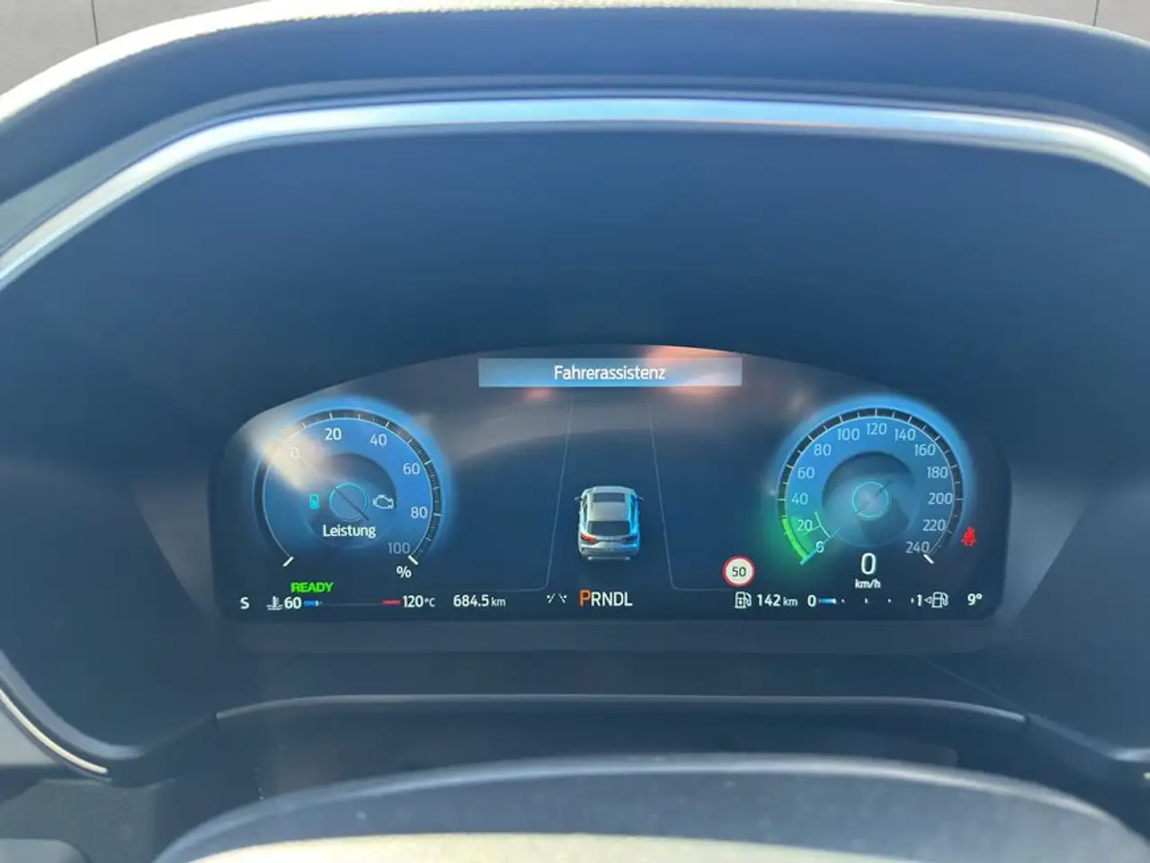 Ford Kuga 2.5l FHEV 4x4 Active X MatrixLED AHZV 12