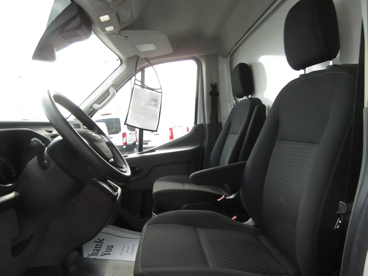 Ford Transit снимка Ford Transit
