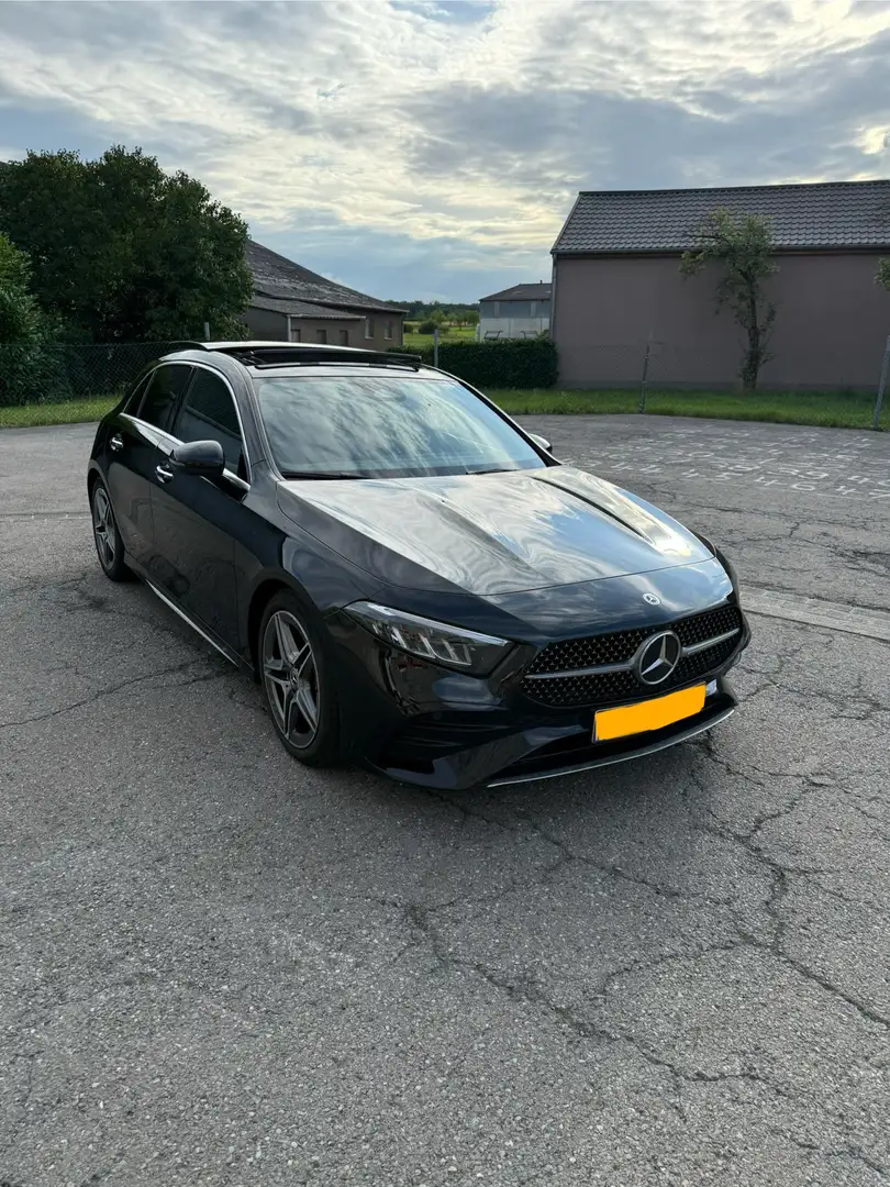Mercedes-Benz A 180 d AMG Line - 1