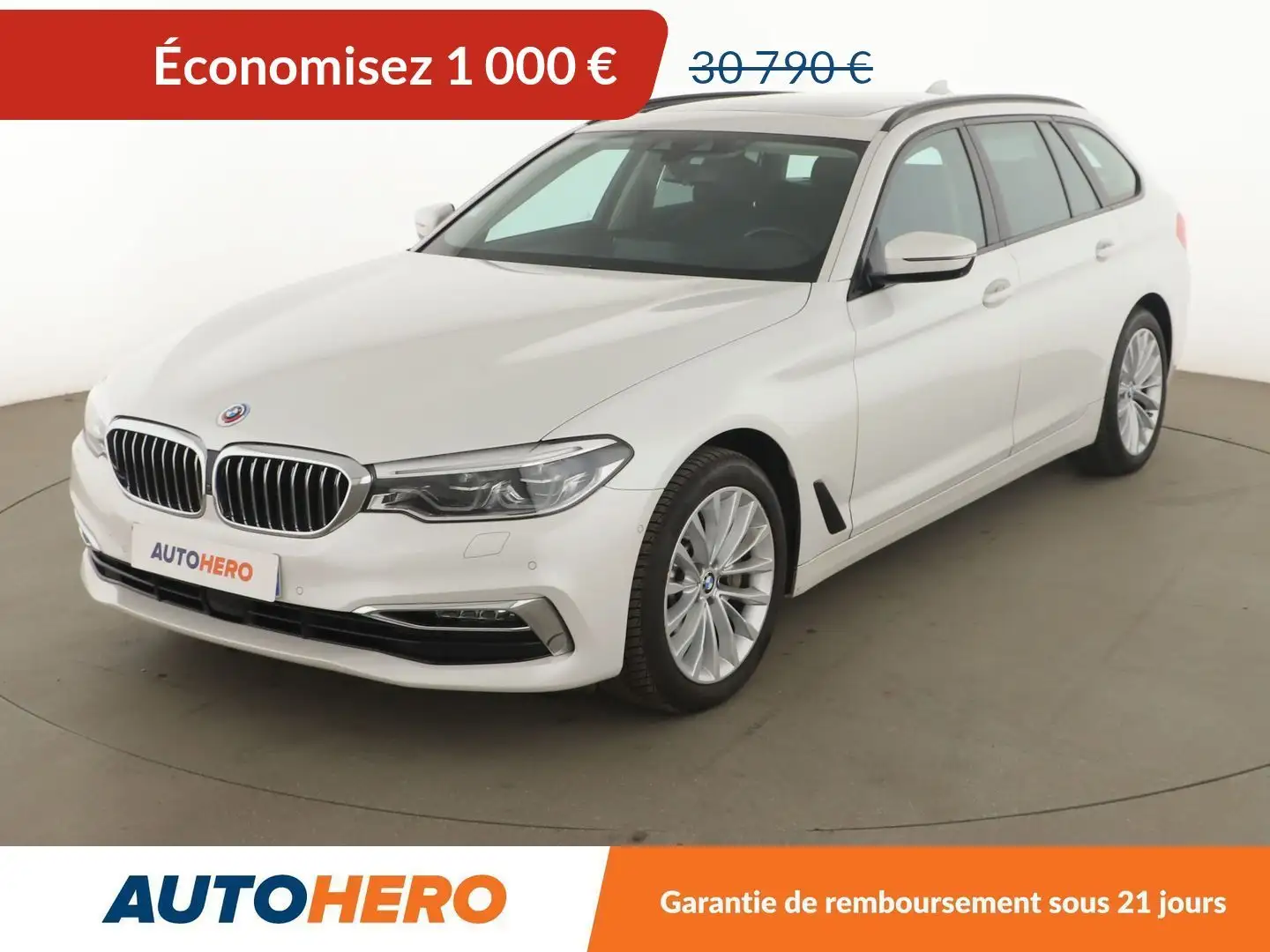 BMW 530 Touring 530dA xDrive Luxury Blanc - 1