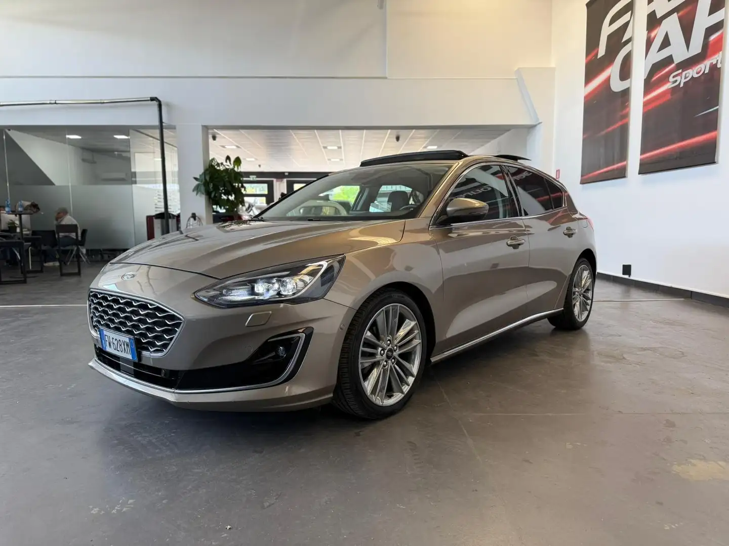 Ford Focus Focus 1.5 ecoboost Vignale Co-pilot s Бежевий - 2
