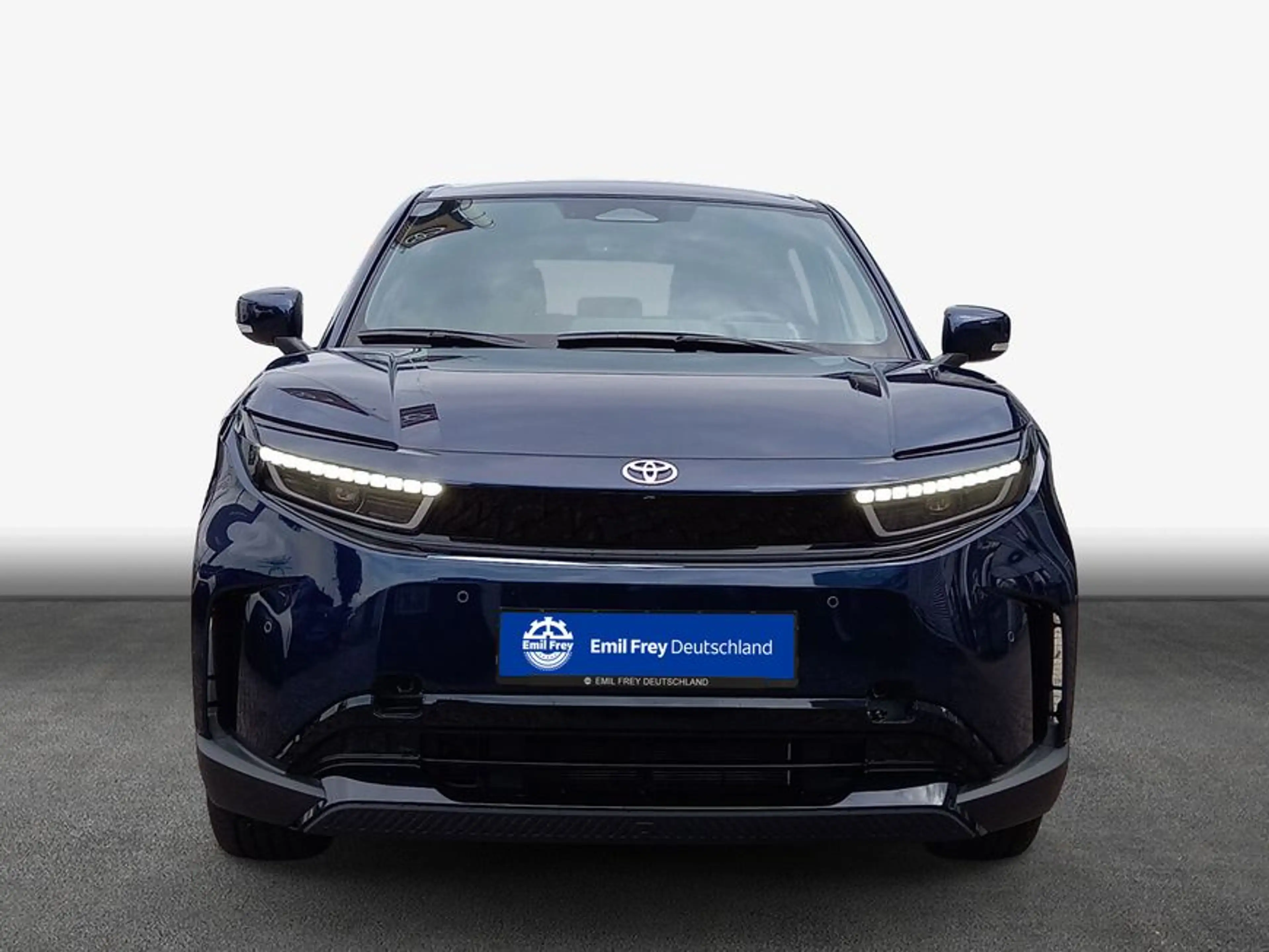 Toyota Urban Cruiser 61kWh Teamplayer 128 kW, 5-türig (St — photo 3