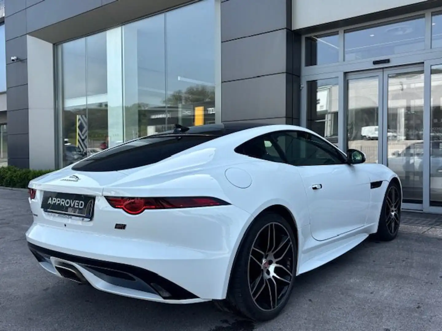 Jaguar F-Type 2.0 aut. Coupé R-Dynamic Blanc - 2