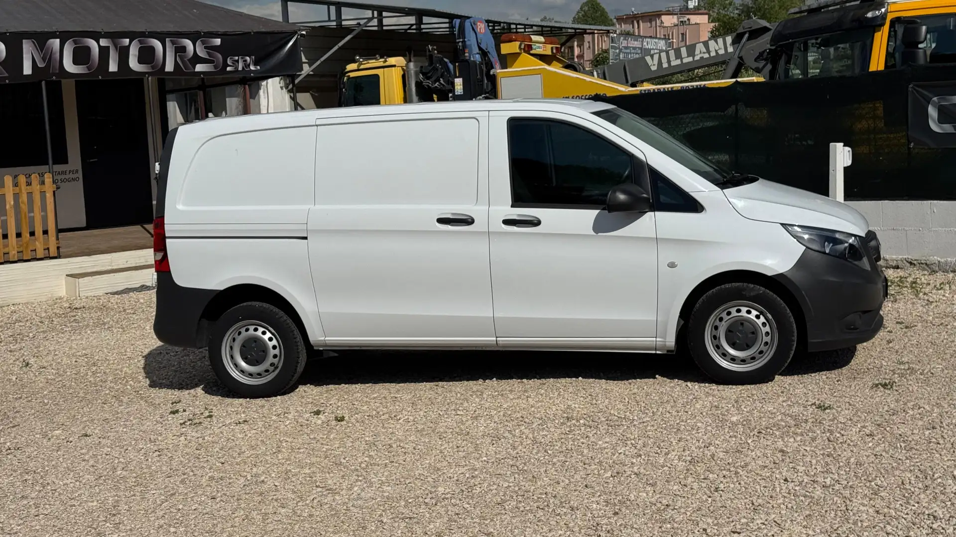 Mercedes-Benz V 200 d Sport L E6 Bílá - 2