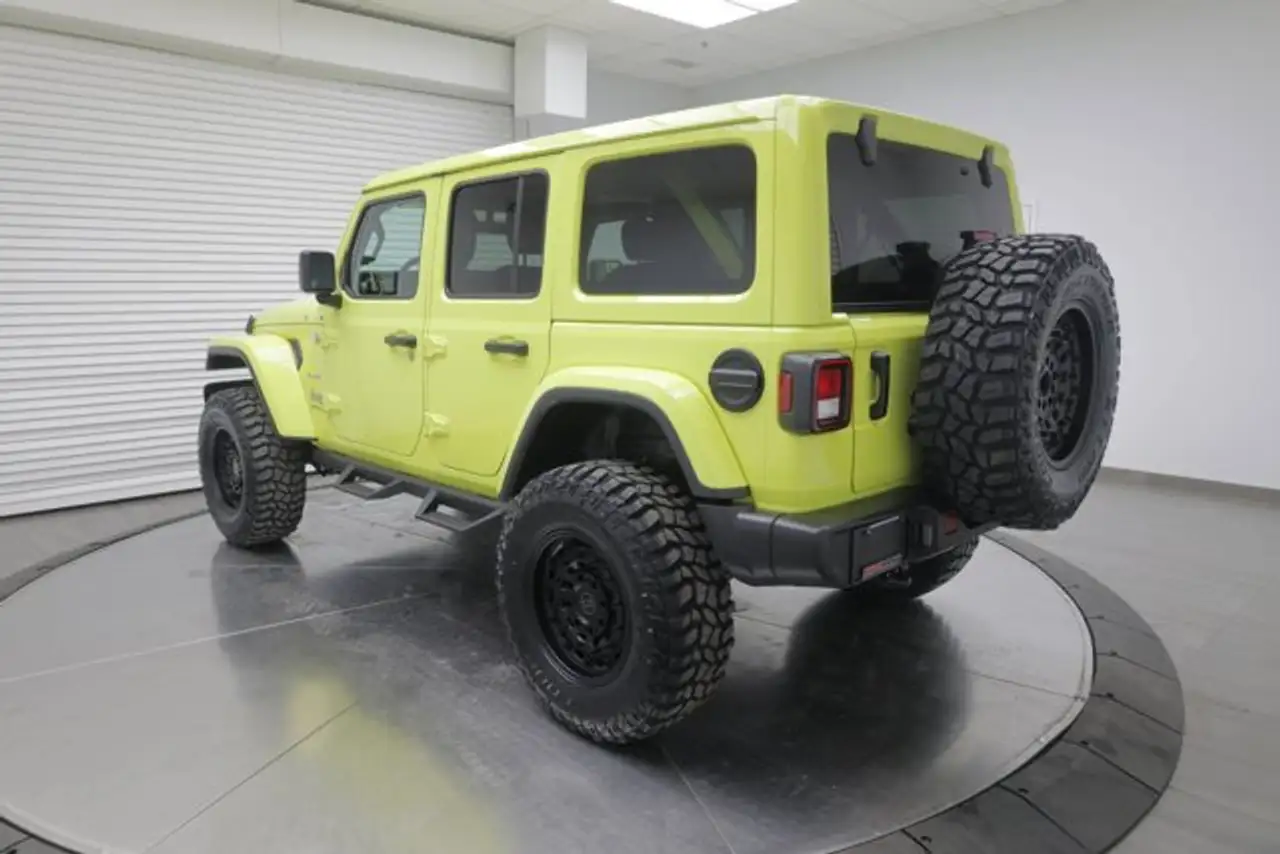 Jeep Wrangler photo Jeep Wrangler
