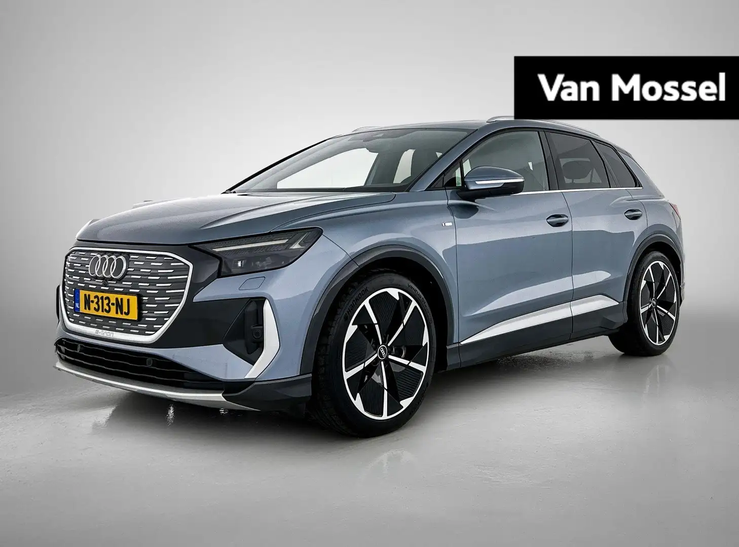 Audi Q4 e-tron 50 quattro Launch edition S Competition 77 kWh Blauw - 1