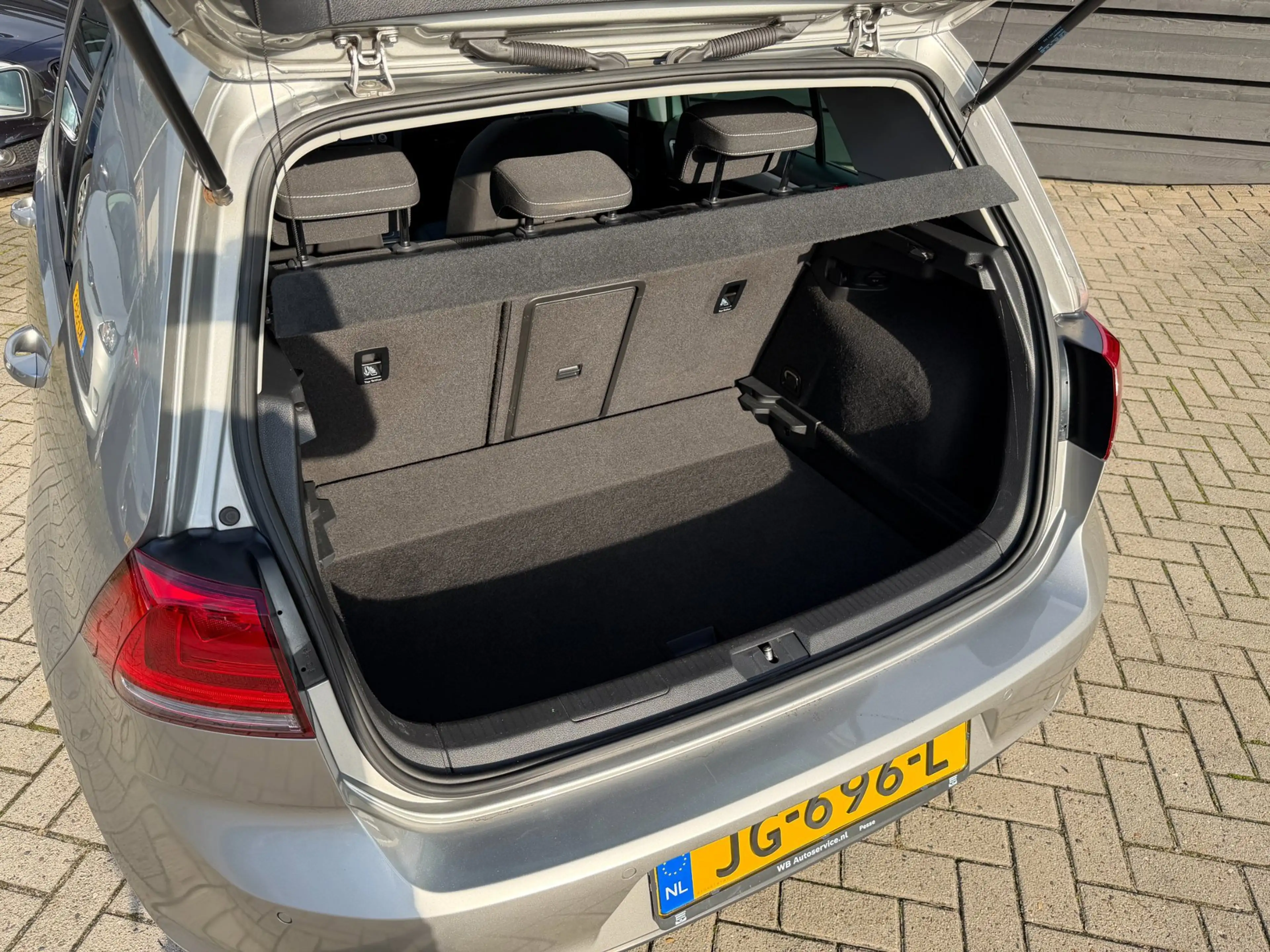 Volkswagen Golf 1.4 TSI Xenon Led I Pano I ACC I Blind spot I Navi — photo 25