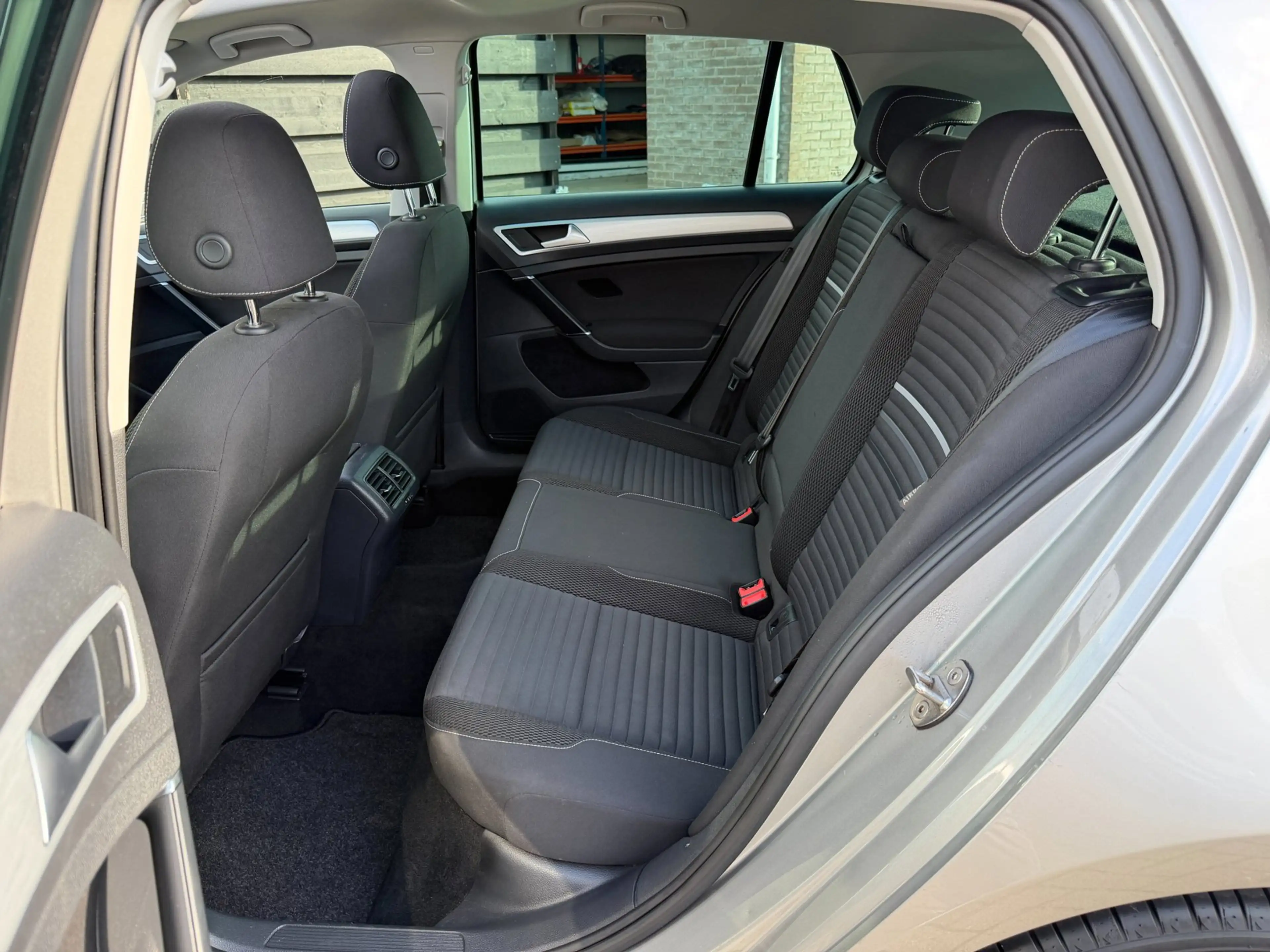 Volkswagen Golf 1.4 TSI Xenon Led I Pano I ACC I Blind spot I Navi — photo 9