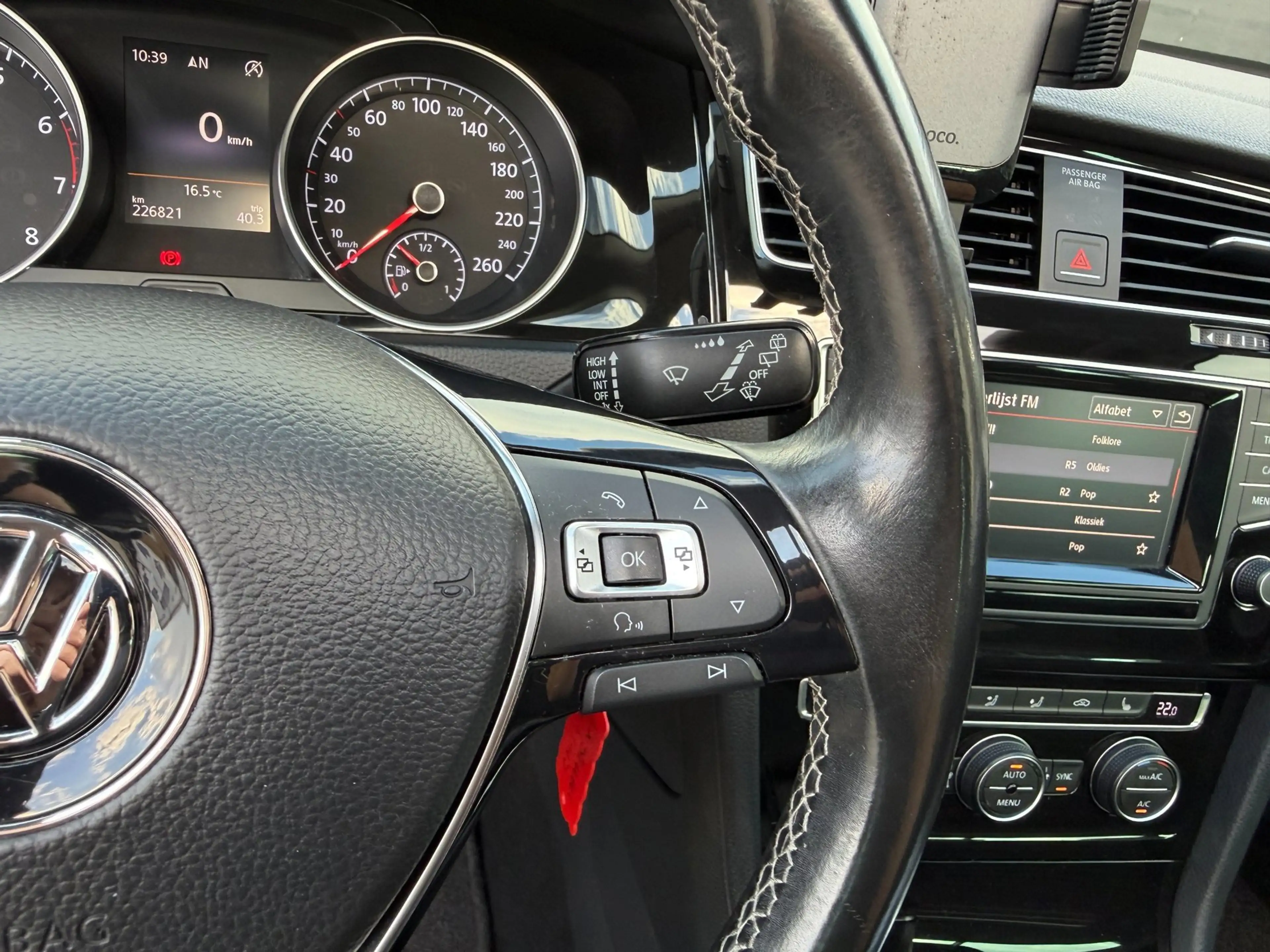 Volkswagen Golf 1.4 TSI Xenon Led I Pano I ACC I Blind spot I Navi — photo 14