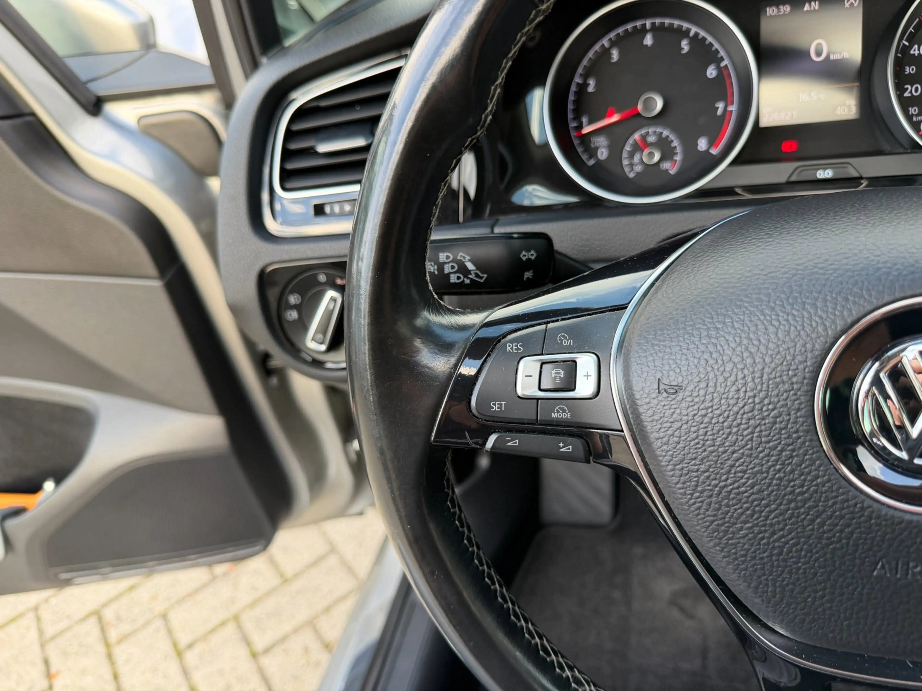 Volkswagen Golf 1.4 TSI Xenon Led I Pano I ACC I Blind spot I Navi — photo 13