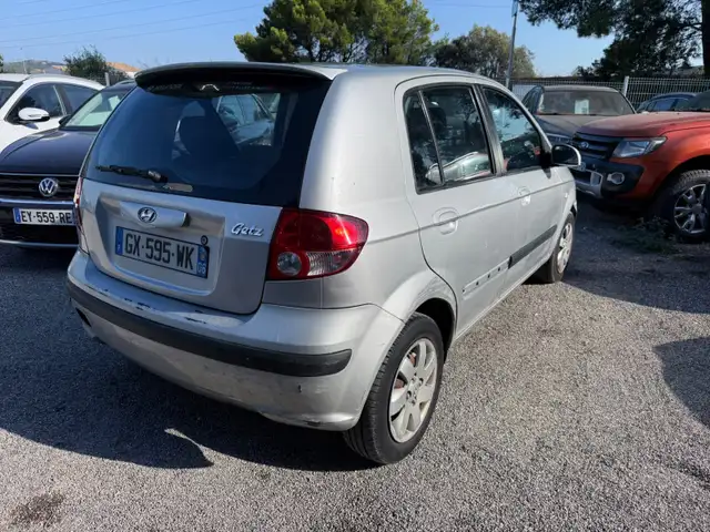 Hyundai Getz view 3