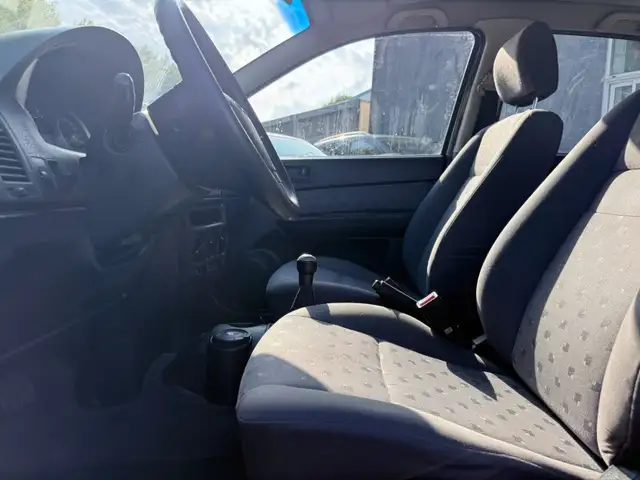 Hyundai Getz view 8