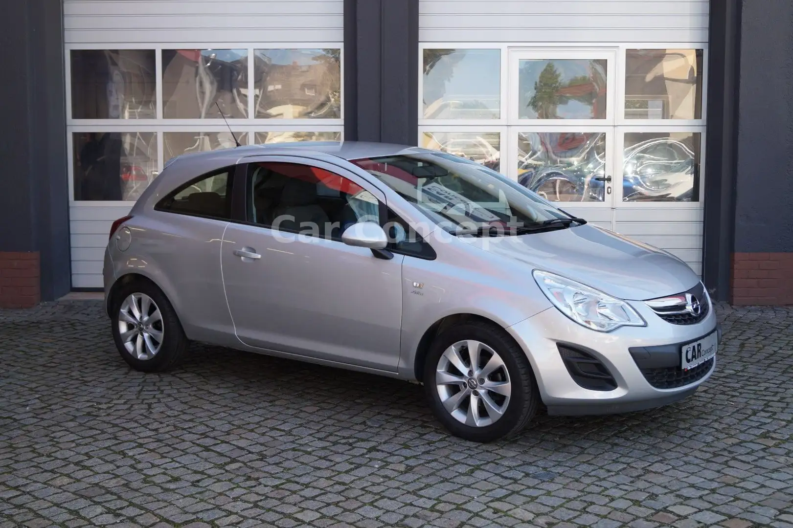 Opel Corsa D Active *67Tkm/Klima/Navi* Silber - 2