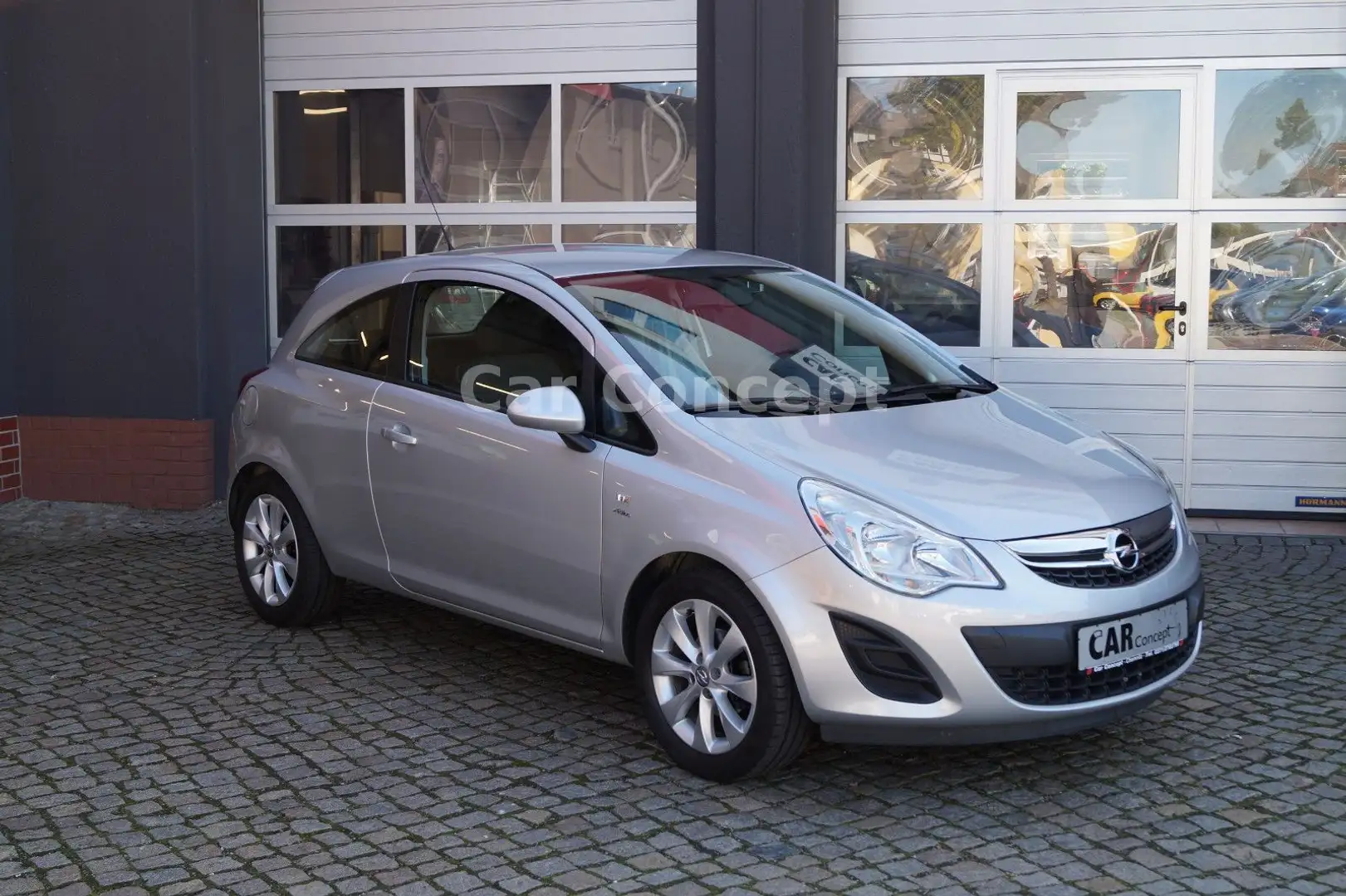 Opel Corsa D Active *67Tkm/Klima/Navi* Silber - 1