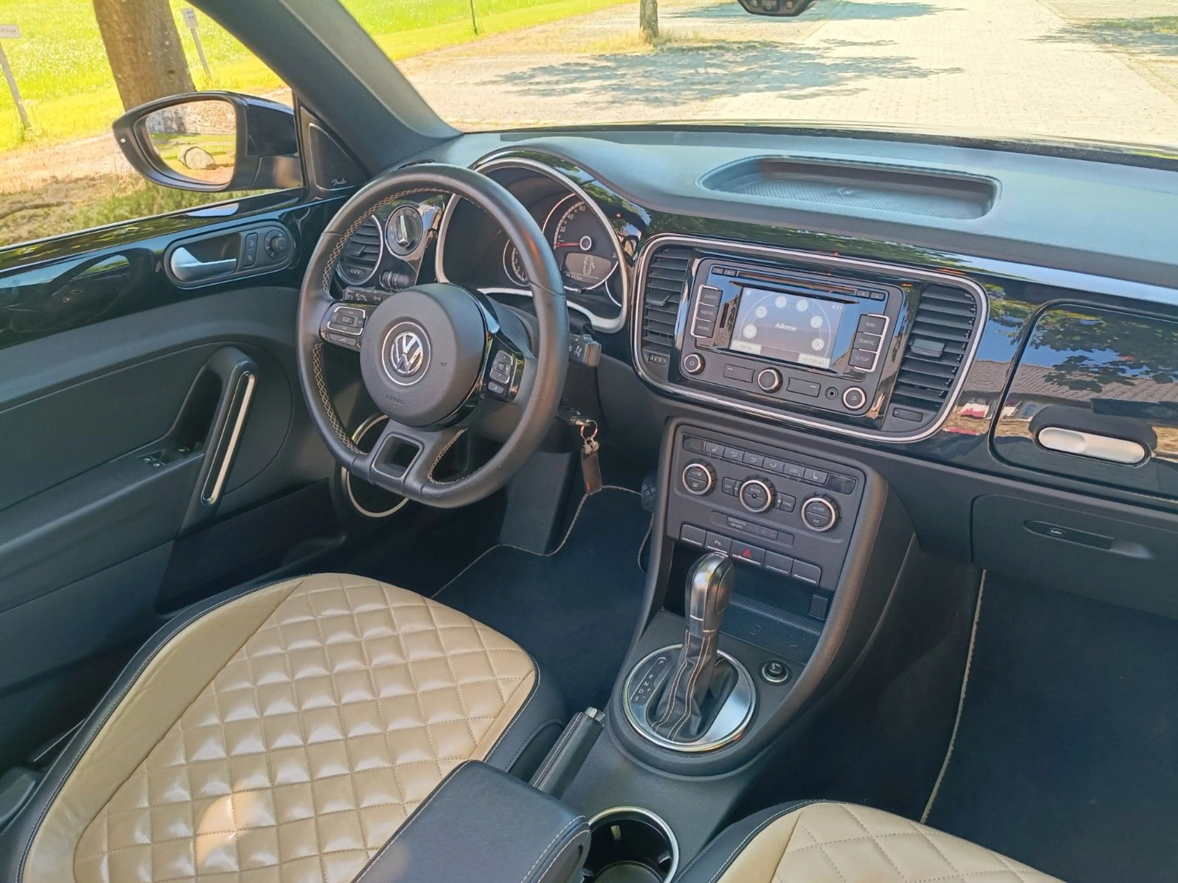 Volkswagen New Beetle 1.4 TRAUMCABRIO, 160PS,DSG,KETTE NEU! — photo 7