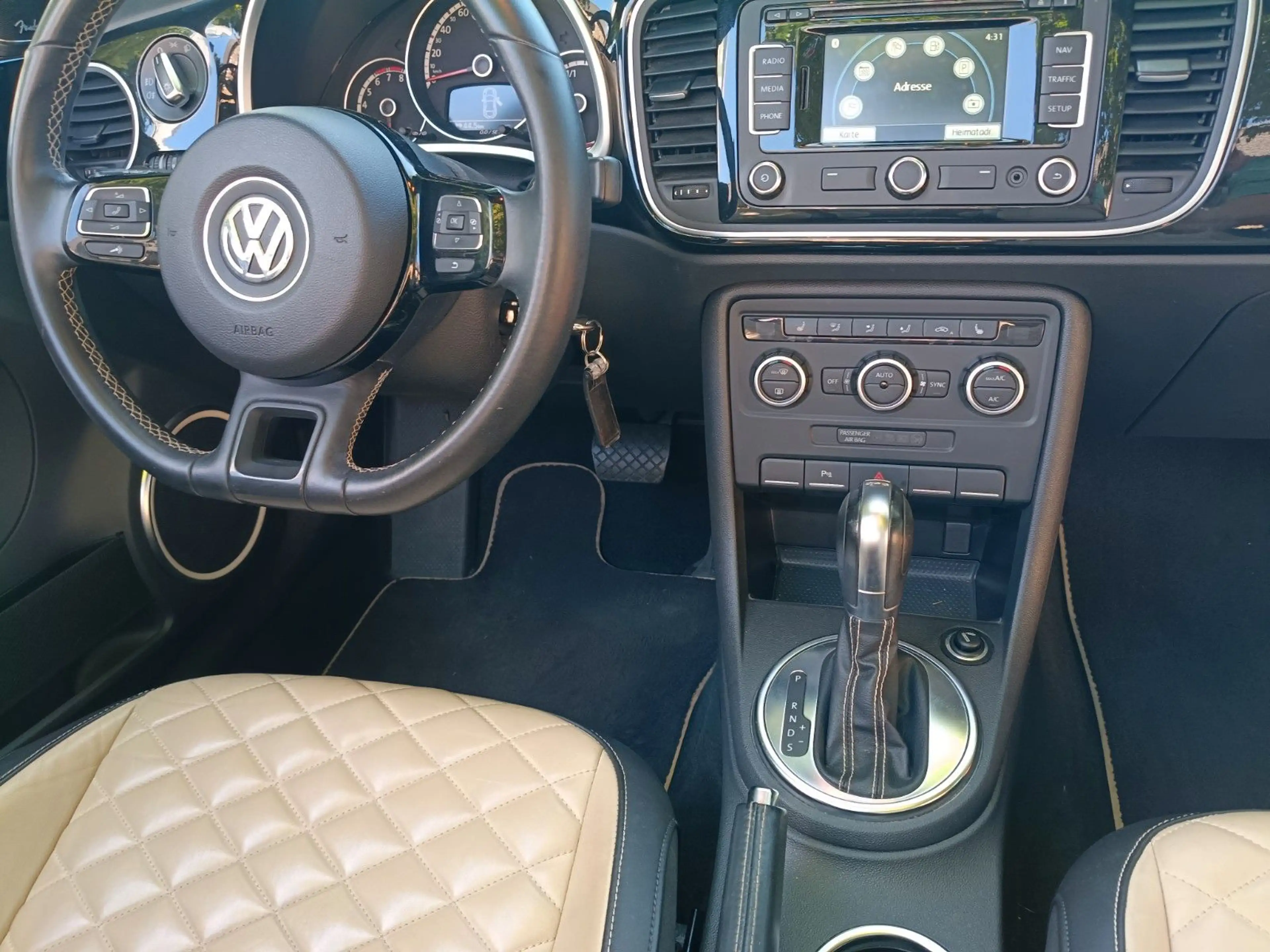 Volkswagen New Beetle 1.4 TRAUMCABRIO, 160PS,DSG,KETTE NEU! — photo 8
