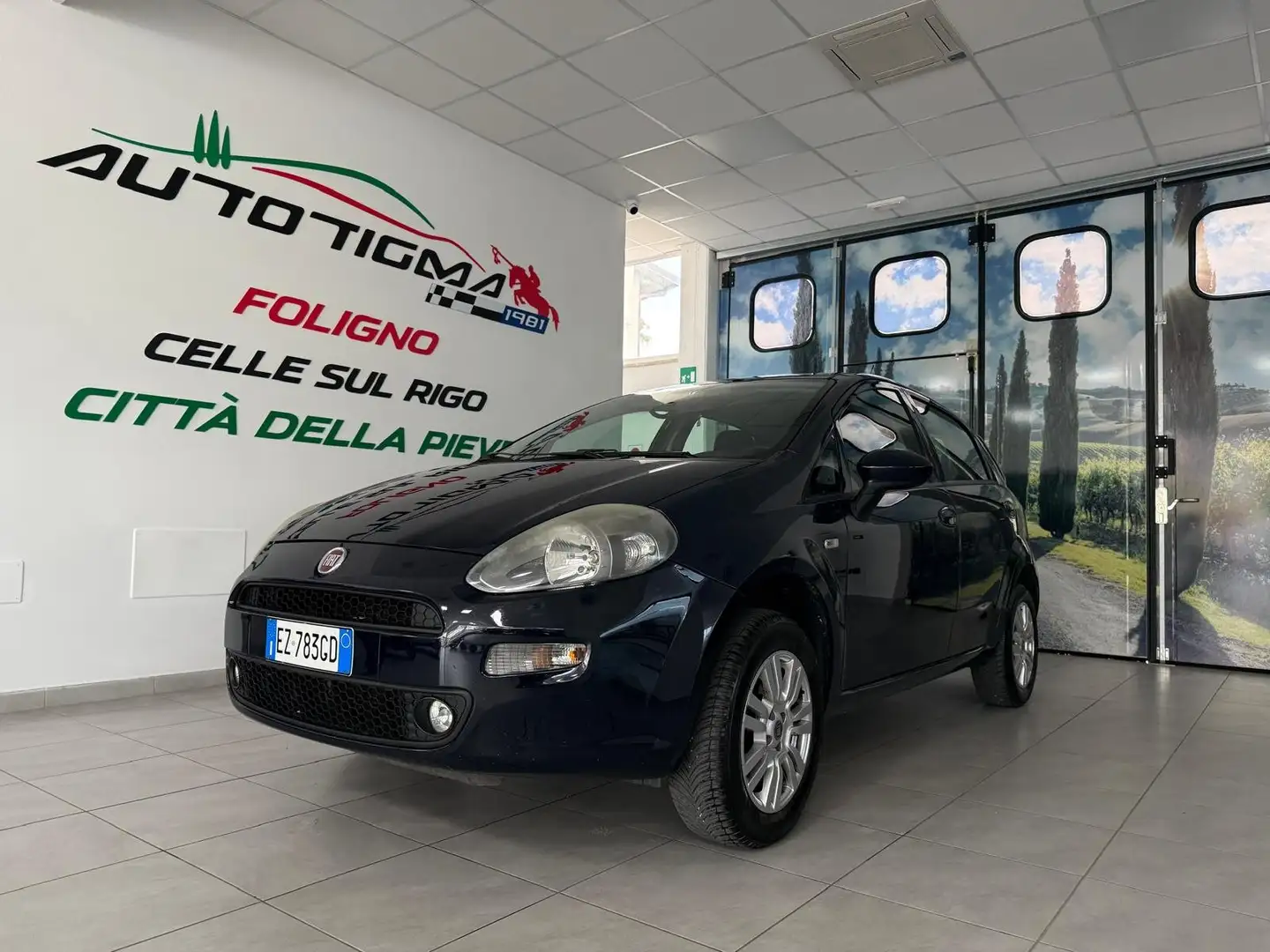 Fiat Punto Punto 5p 1.4 natural power NEO PATENTATI Blauw - 1