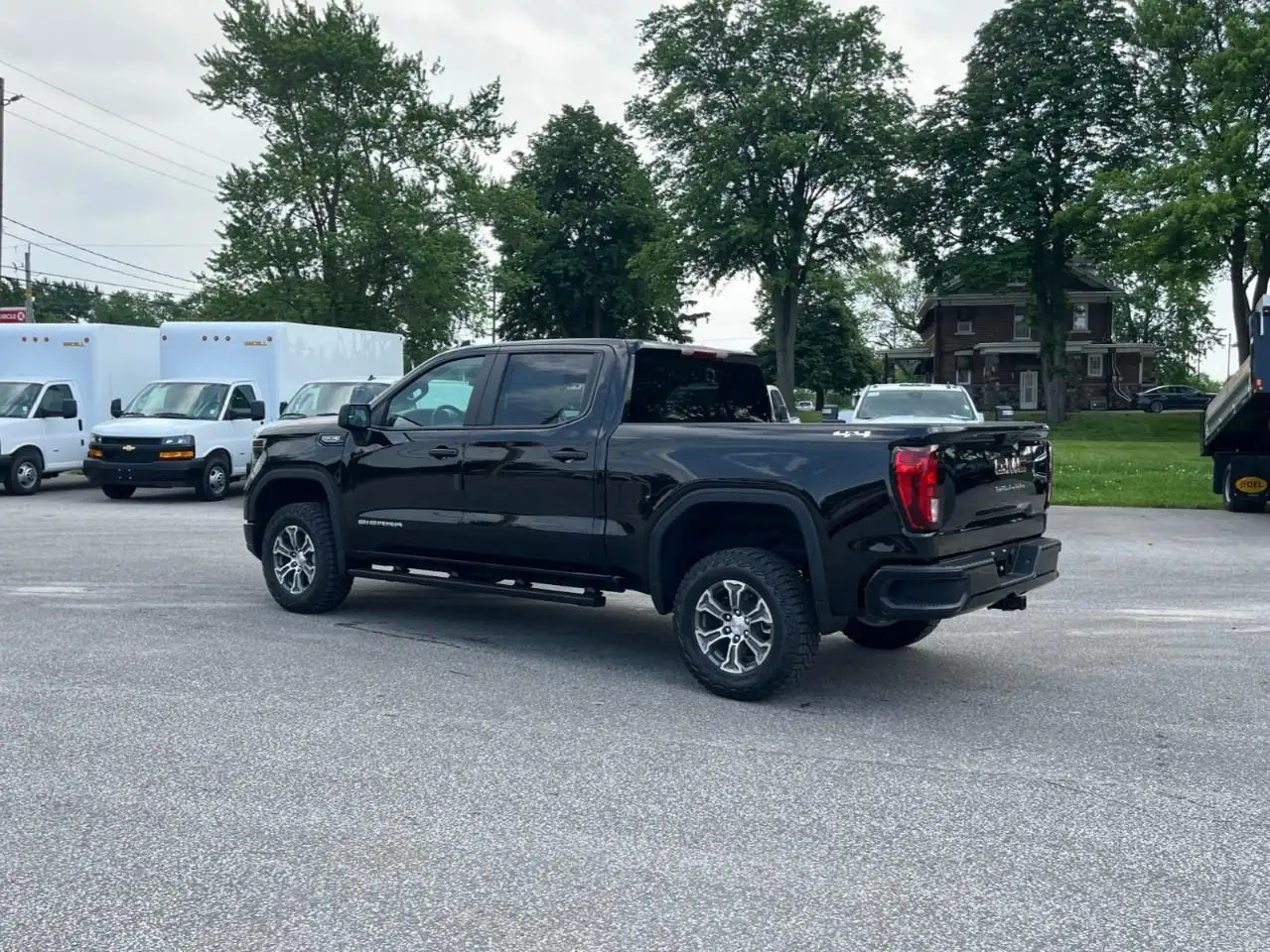 GMC Sierra 1500 photo GMC Sierra 1500