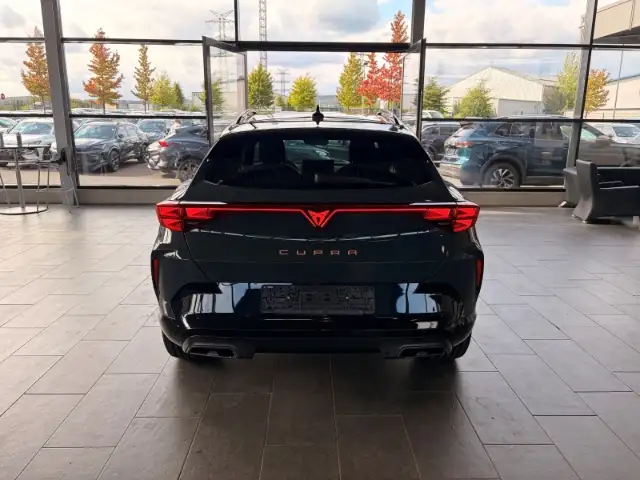 Cupra Formentor view 5