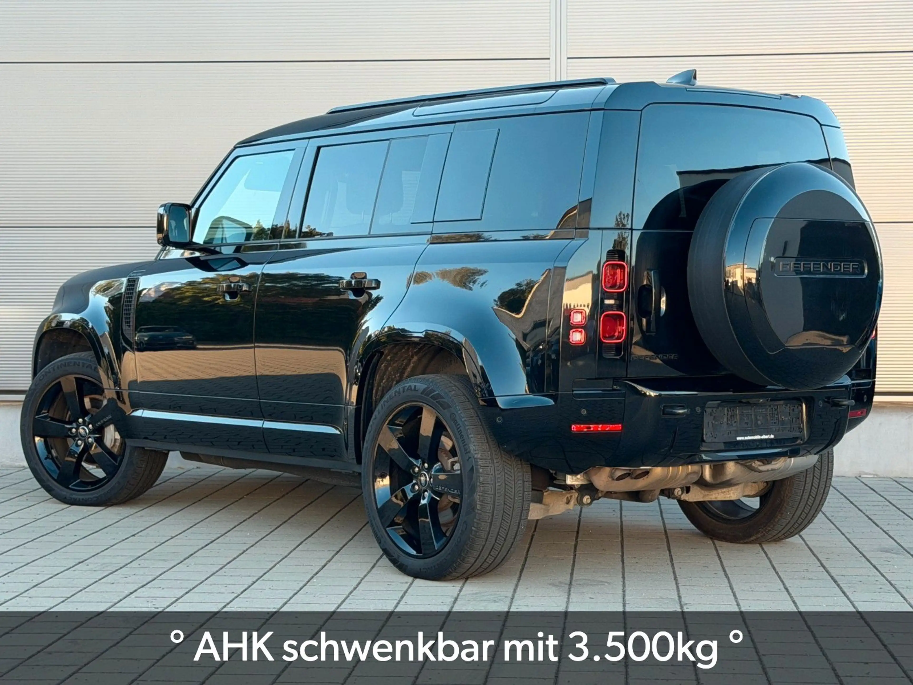 Land Rover Defender 110 D300*HSE*X-Dynamic*Pano*AHK*HUD* — photo 10