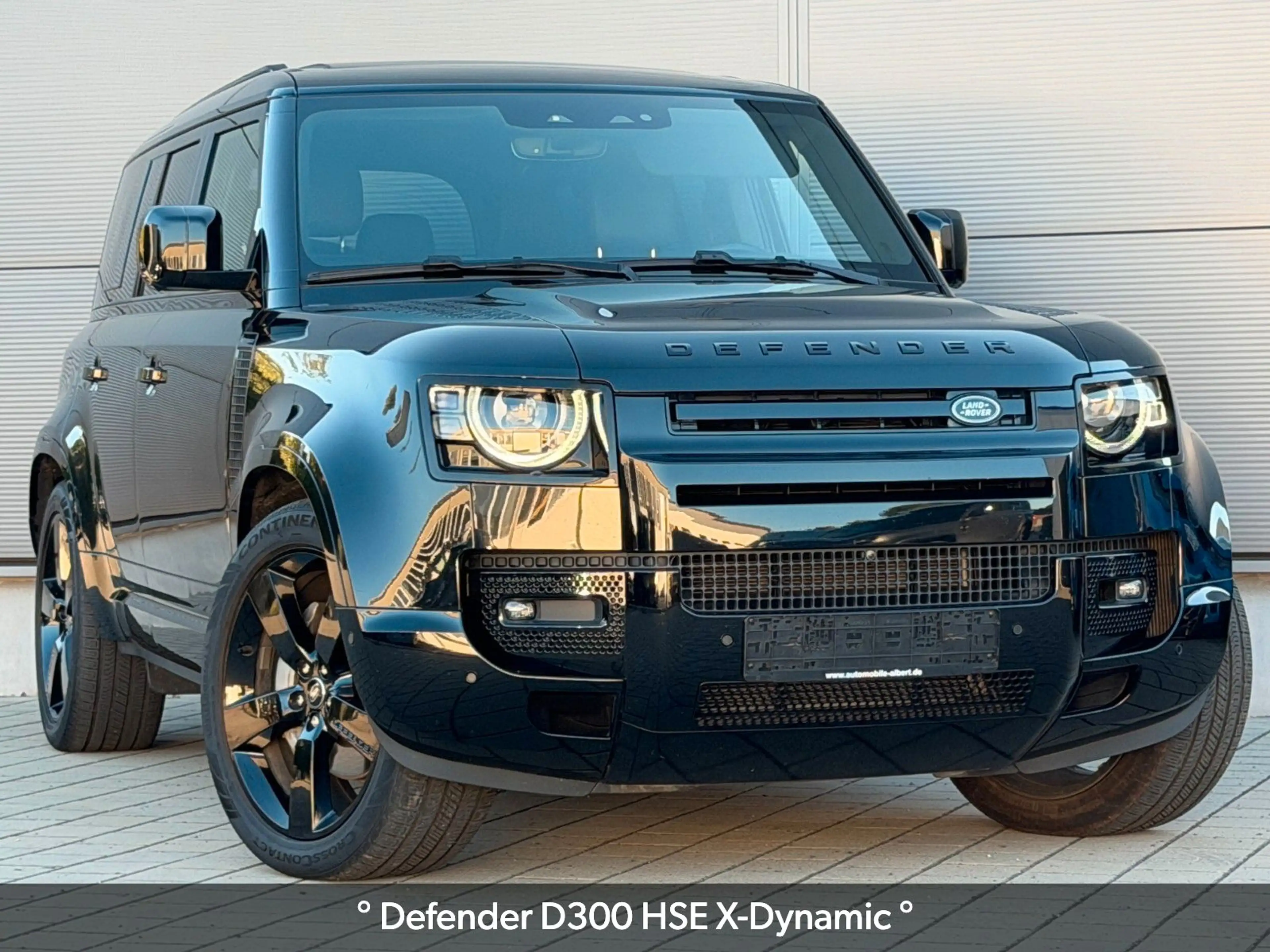 Land Rover Defender 110 D300*HSE*X-Dynamic*Pano*AHK*HUD* — photo 2