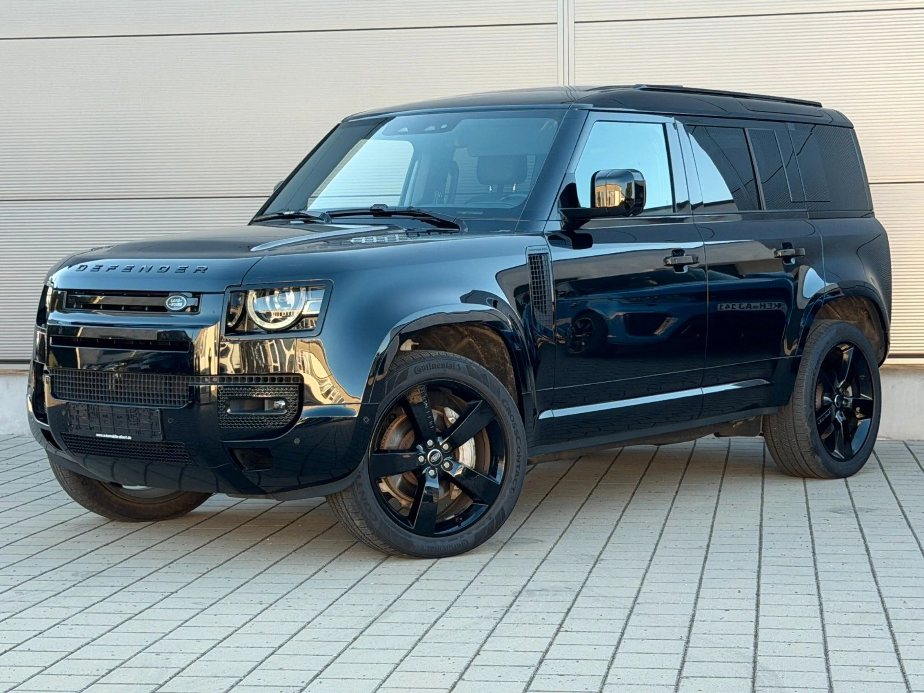 Land Rover Defender 110 D300*HSE*X-Dynamic*Pano*AHK*HUD* — photo 7