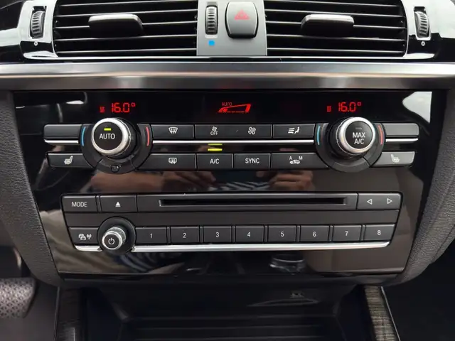 BMW X4 view 28
