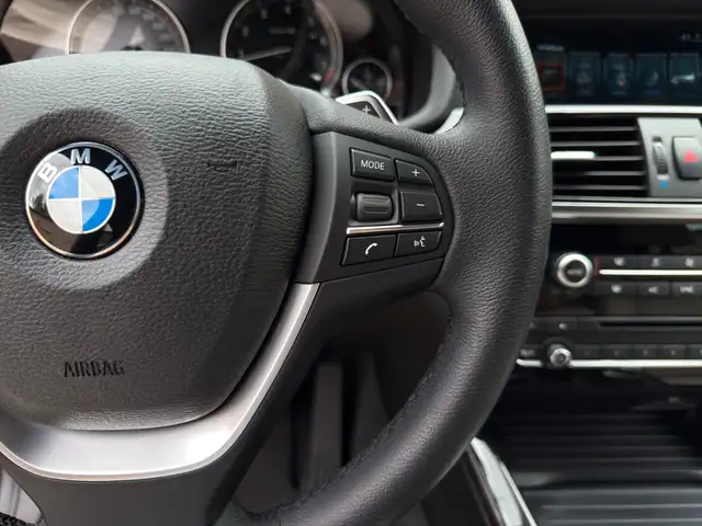 BMW X4 view 21