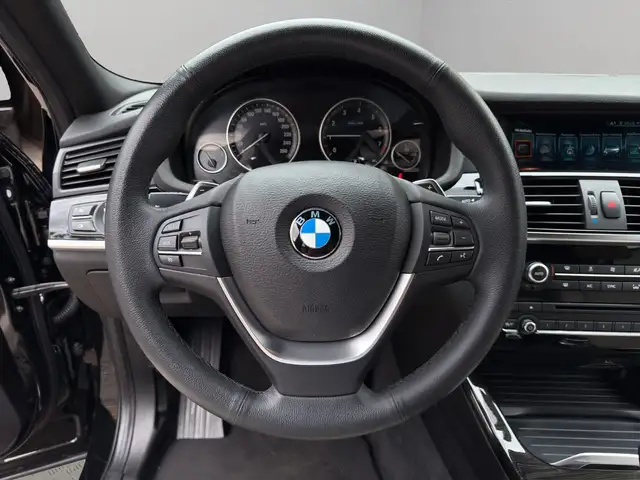 BMW X4 view 19