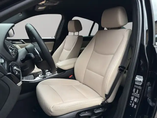 BMW X4 view 13