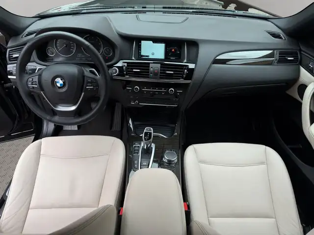 BMW X4 view 11