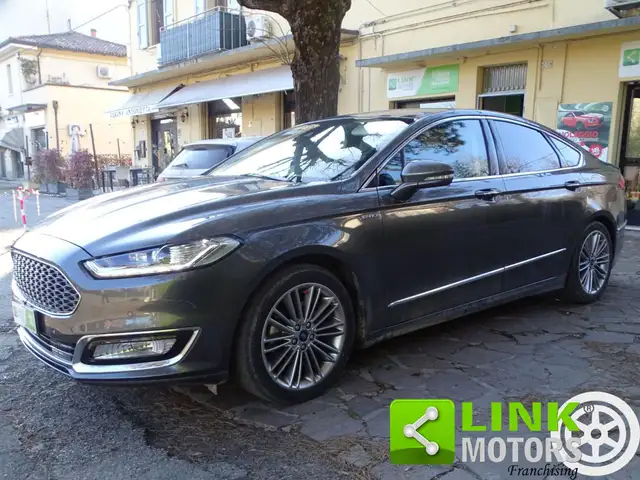 Ford Mondeo 2.0 iVCT Hybrid 187cv eCVT Vignale