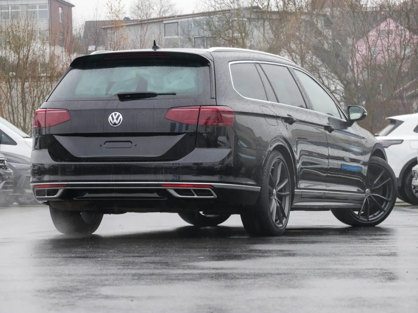 Volkswagen Passat Variant 4Motion 2.0 TDI Elegance R-Line P Nero - 2