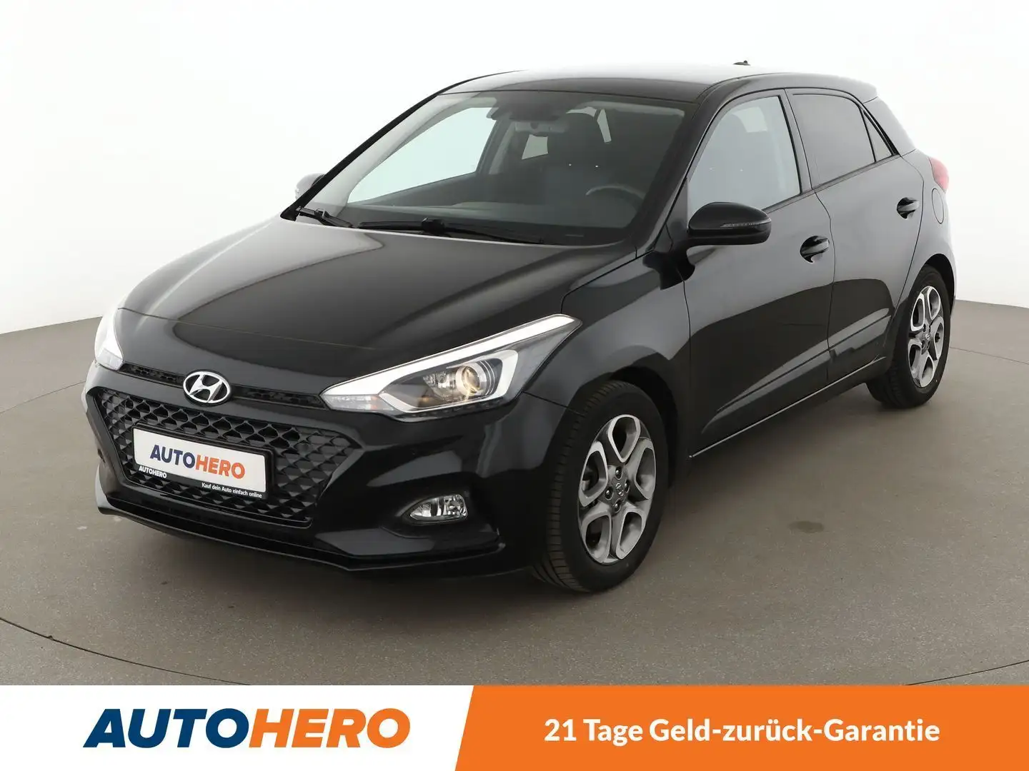 Hyundai i20 1.0 TGDI Style*NAVI*CAM*SPUR*PDC*SHZ* Schwarz - 1