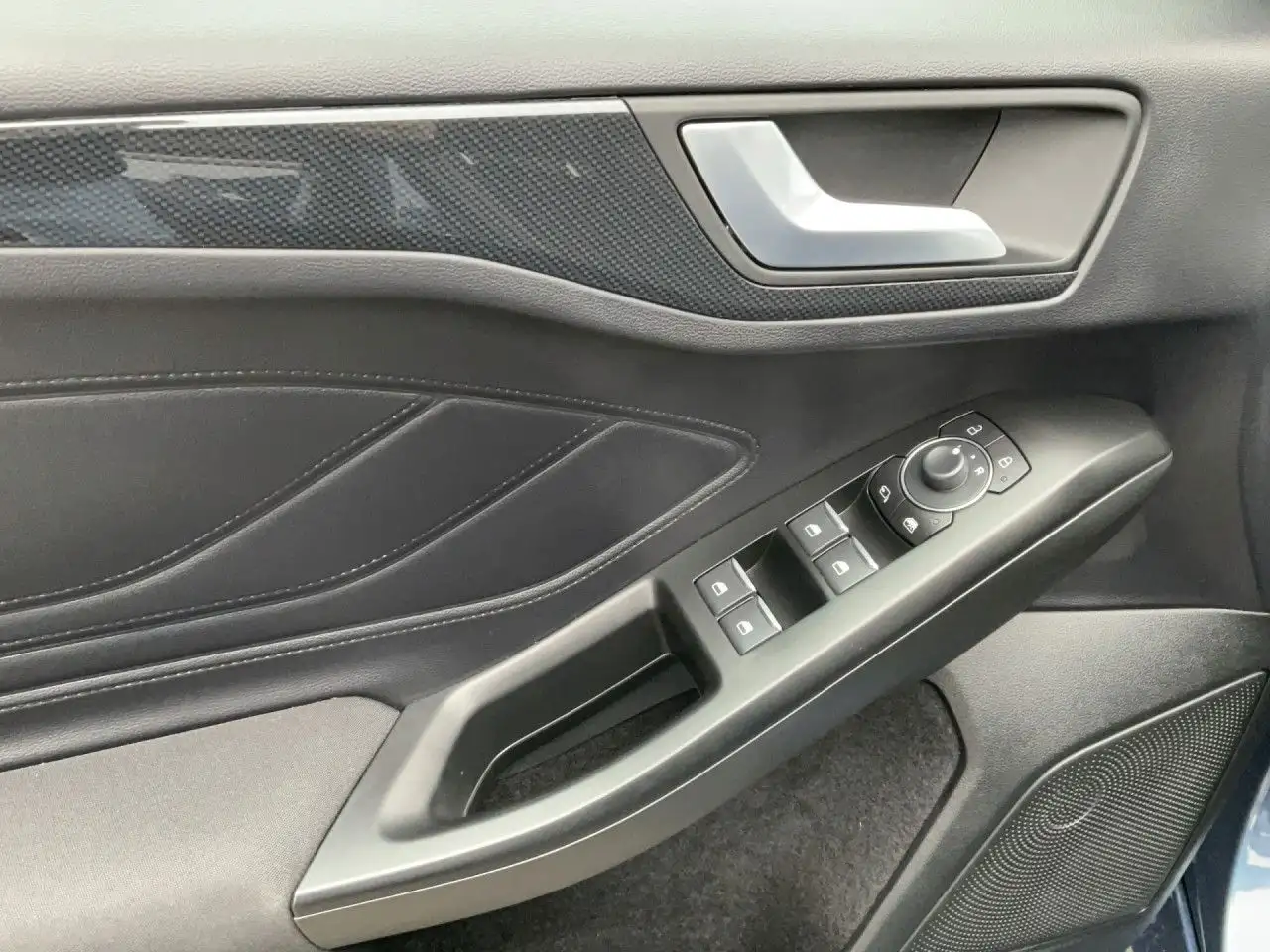 Ford Focus ST-Line Bluetooth Navi LED Klima el. Fenster, миниатюра 12