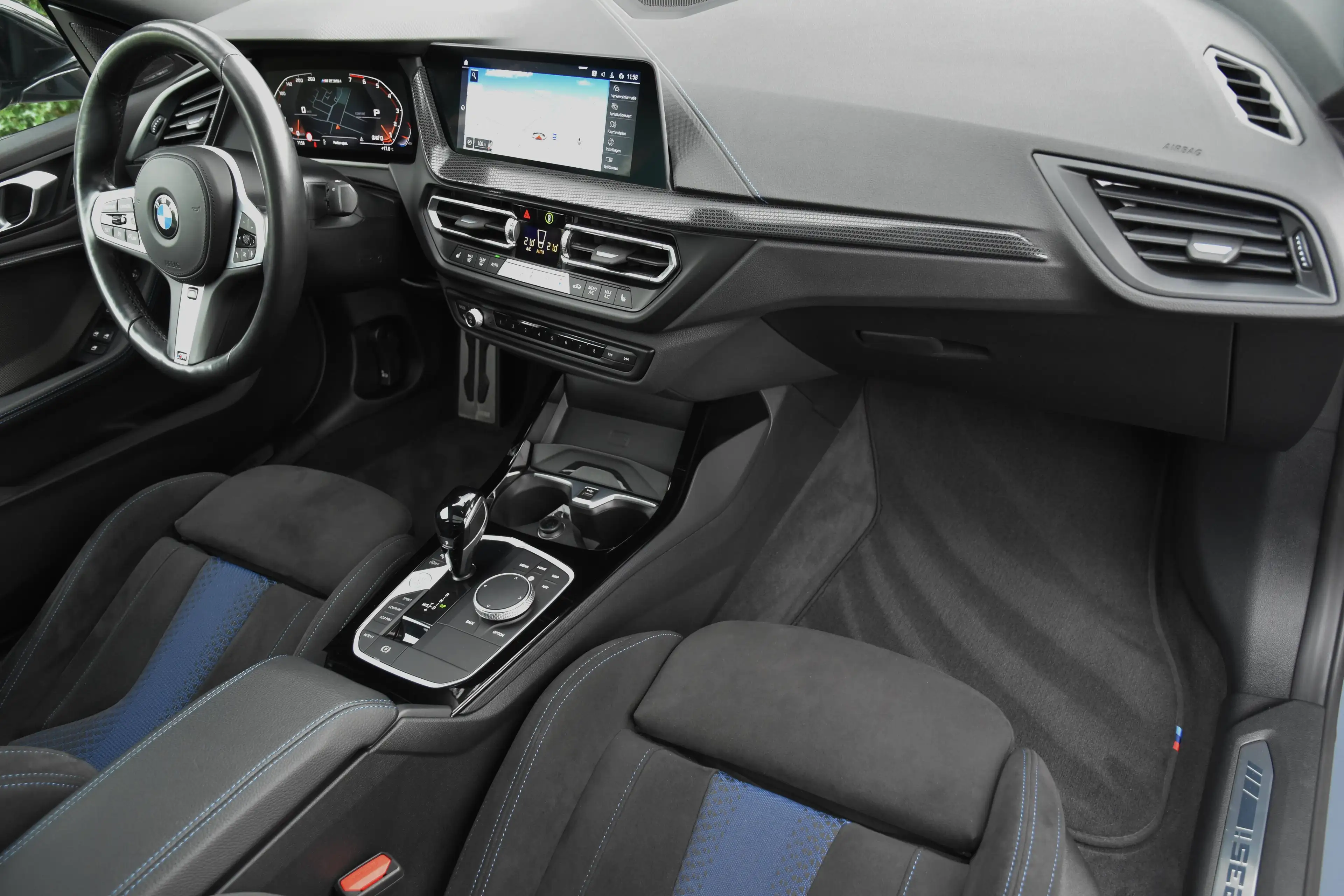 BMW 235 i XDRIVE AS GRANCOUPE M PERFORMANCE *** M SEATS / H&K / HEAD UP / PANO *** — photo 13