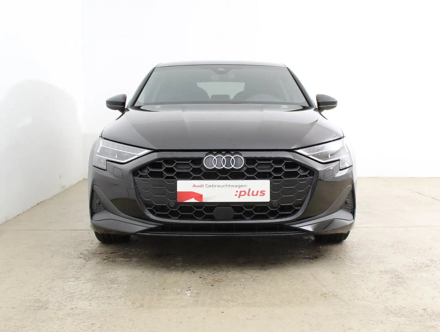 Audi A3 30 TDI Schwarz - 2