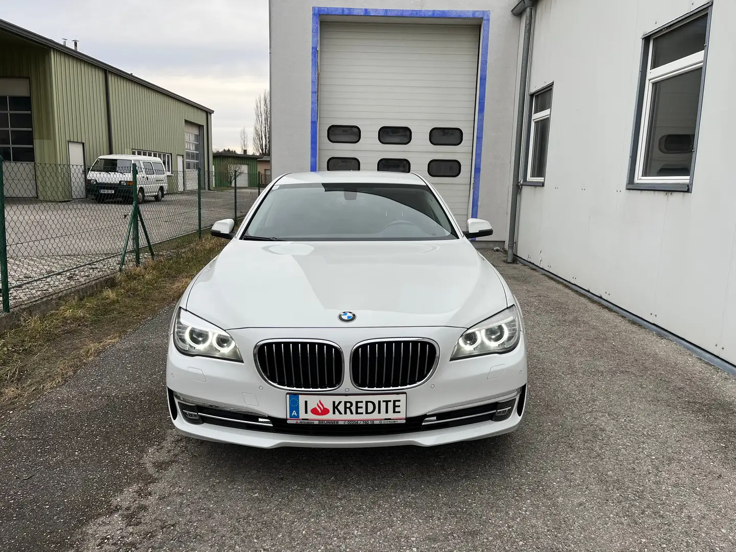 BMW 730 730d xDrive Aut. nur 99.000 Kilometer Weiß - 2