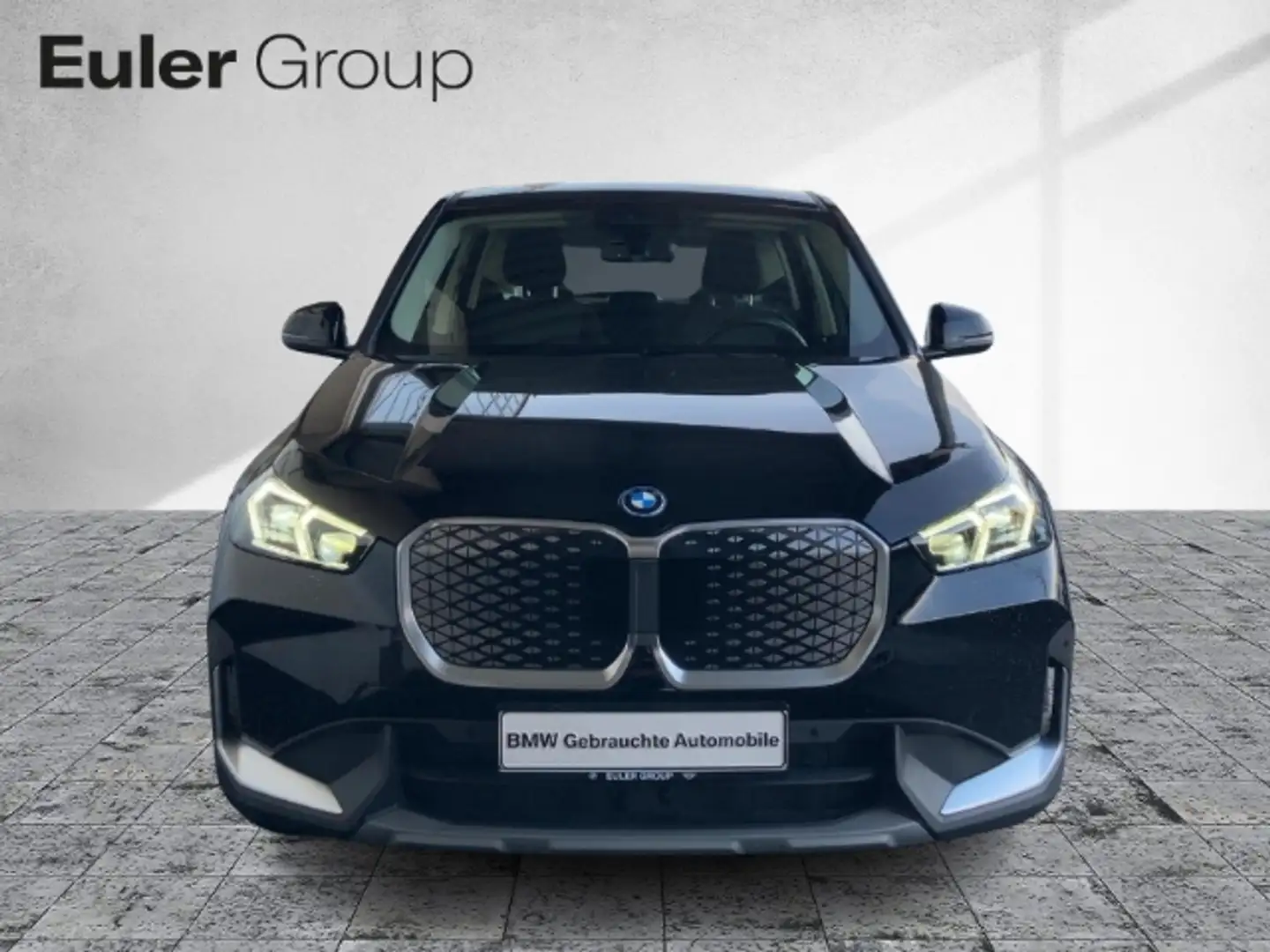 BMW iX1 xDr30 AHK LED Kurvenlicht DAB Keyless Entry Parkle Silber - 2