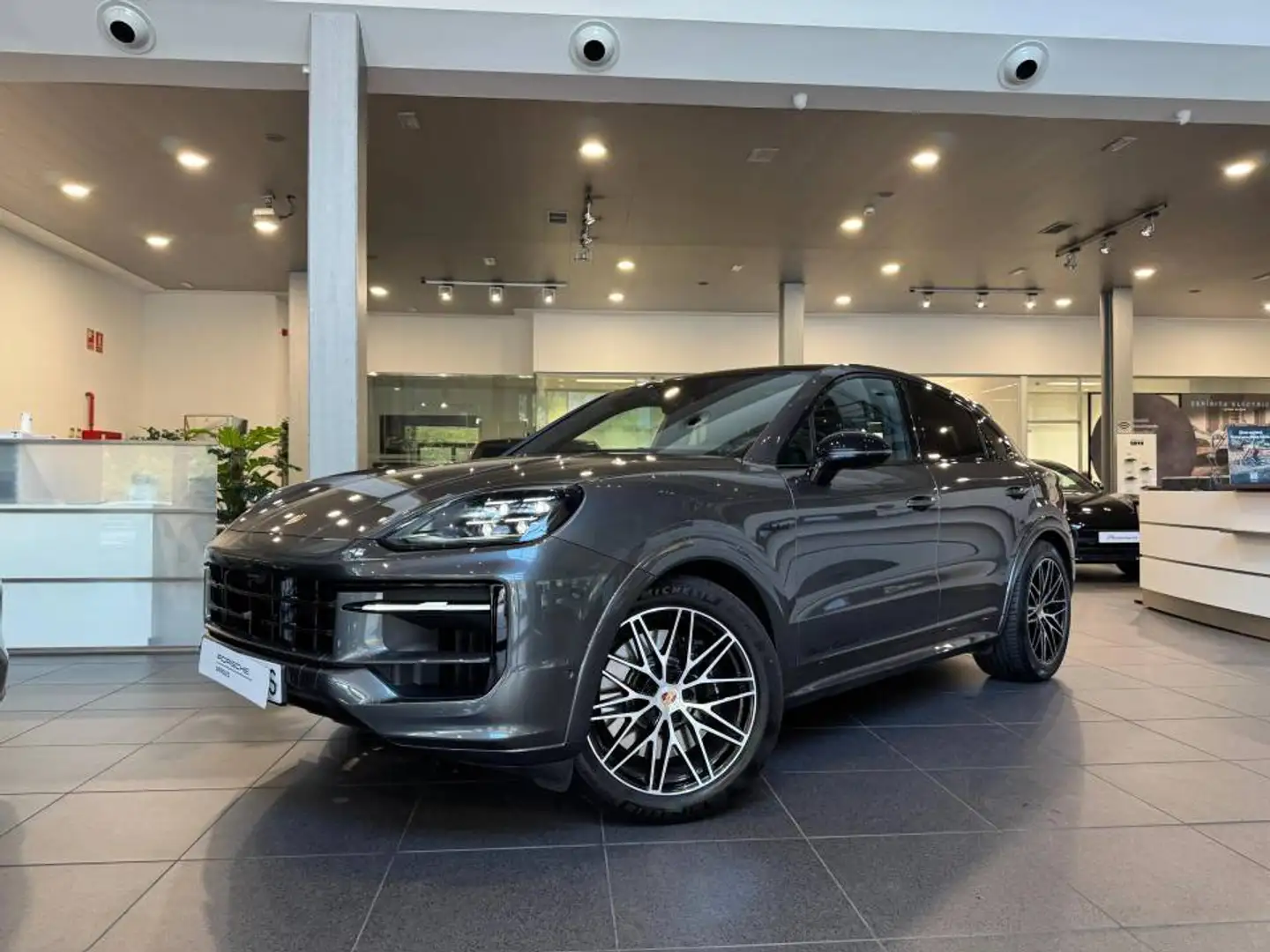 Porsche Cayenne Coupé S E-Hybrid Black Edition Aut. Gris - 1