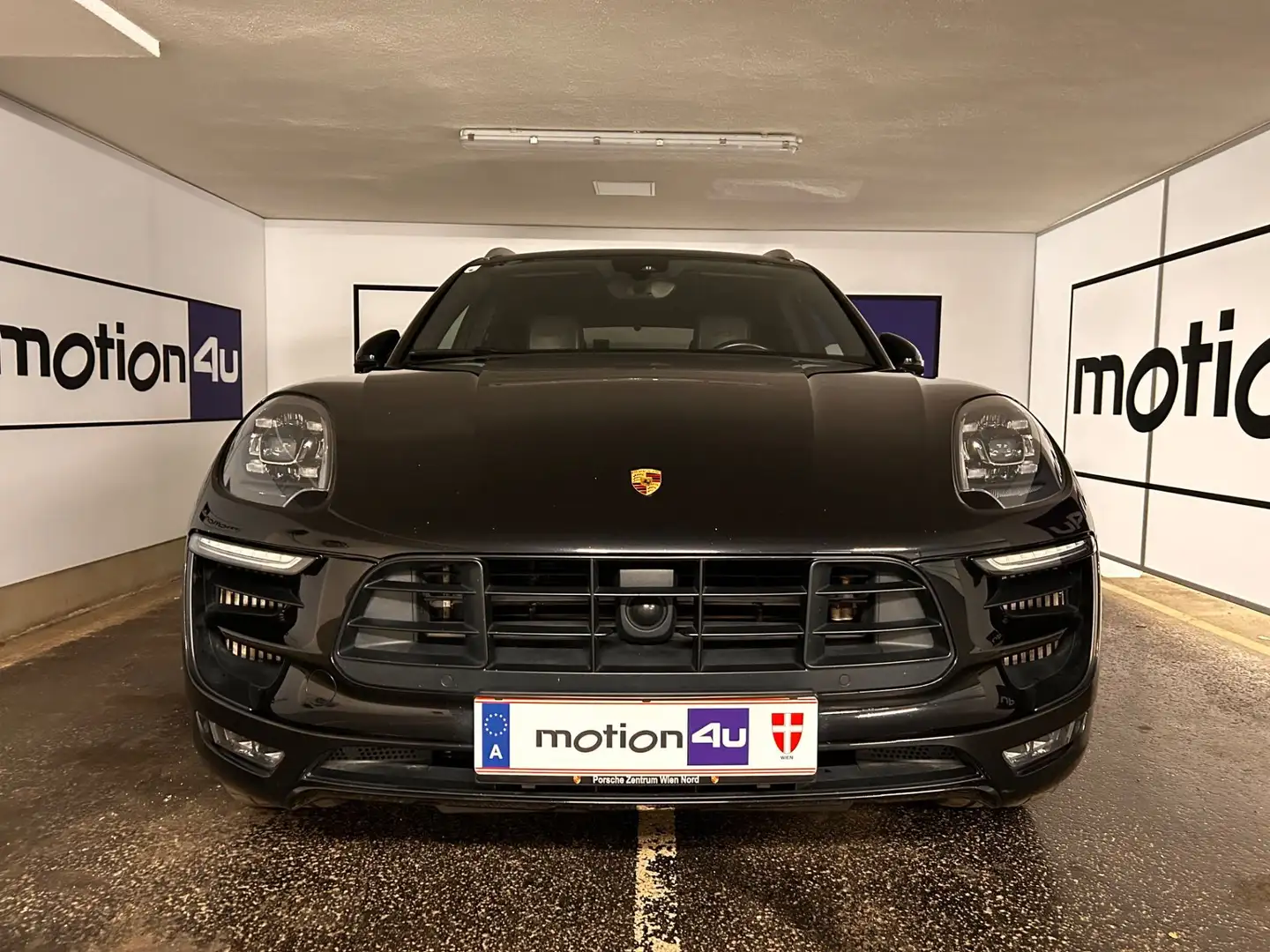 Porsche Macan GTS 3,0 APPROVED SPORTCHRONO 21''SITZKLIM RFK BOS Schwarz - 2
