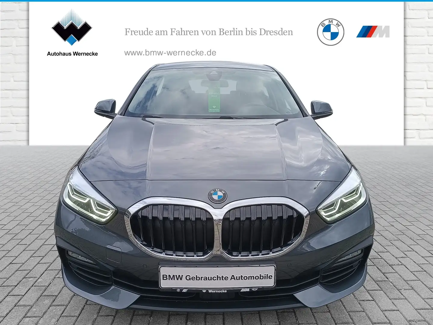 BMW 118 i Hatch Advantage DAB LED Tempomat AHK Shz Grau - 2