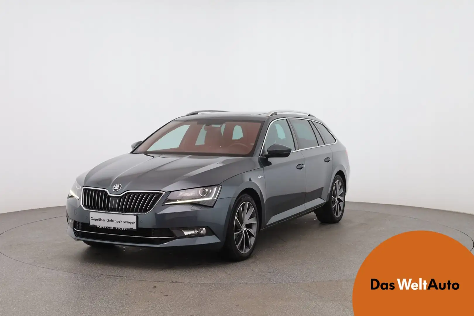 Skoda Superb L&K Grijs - 1