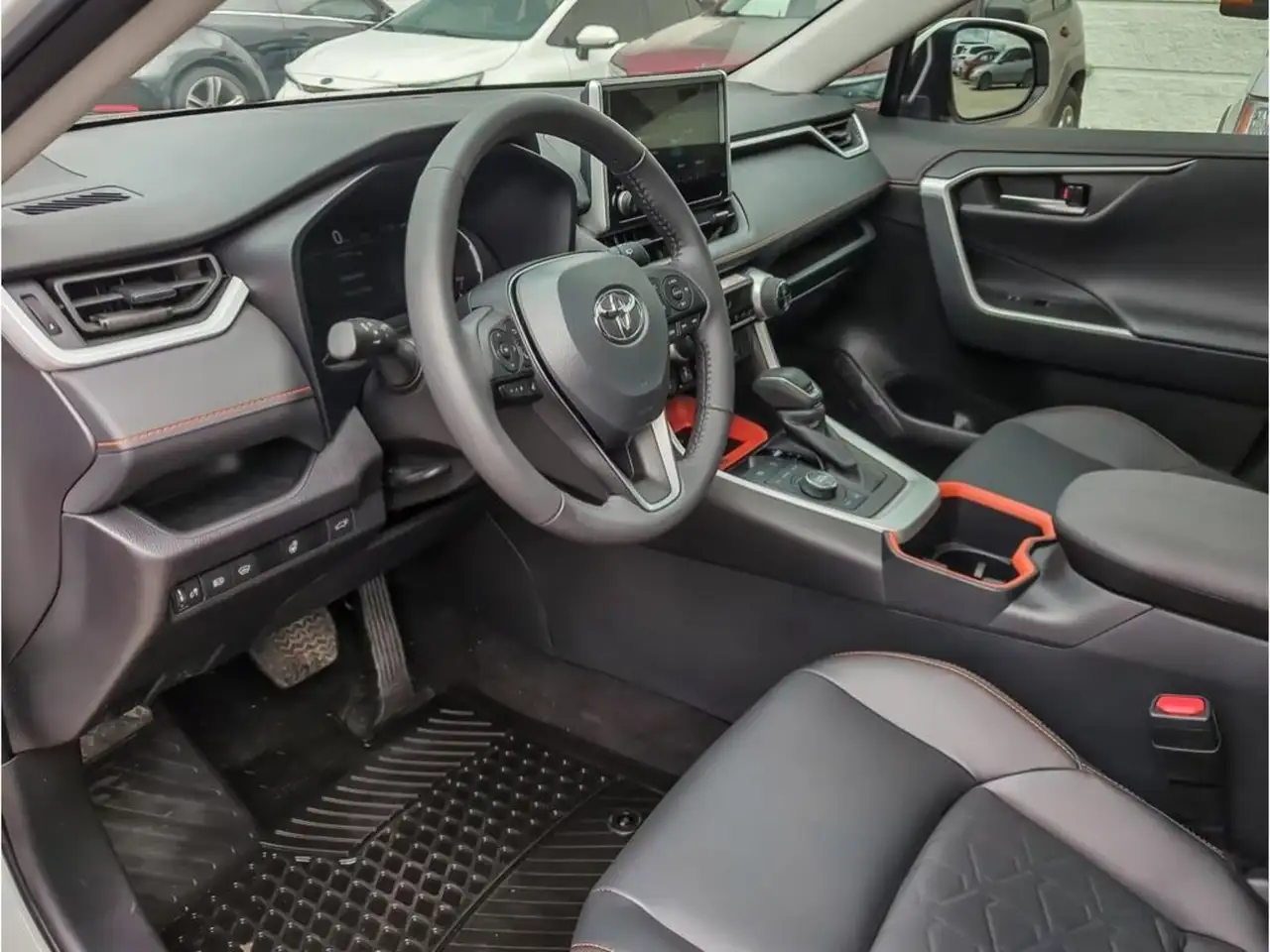Toyota RAV 4 снимка Toyota RAV 4