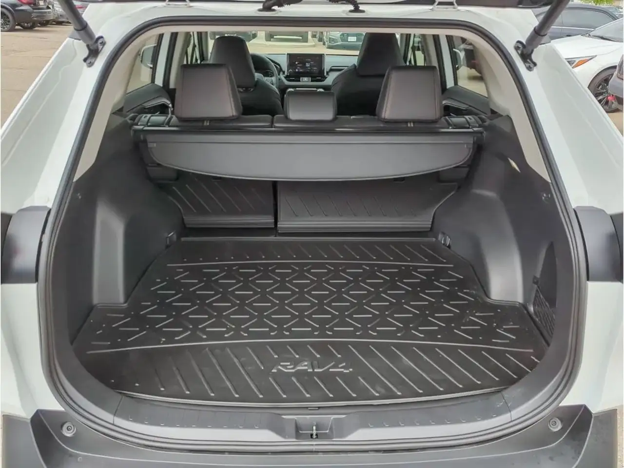 Toyota RAV 4 снимка Toyota RAV 4