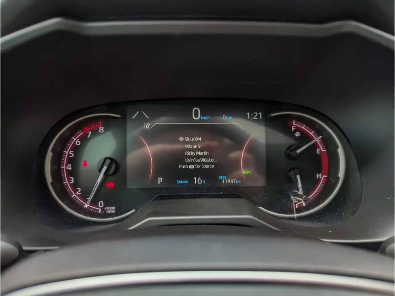 Toyota RAV 4 снимка Toyota RAV 4
